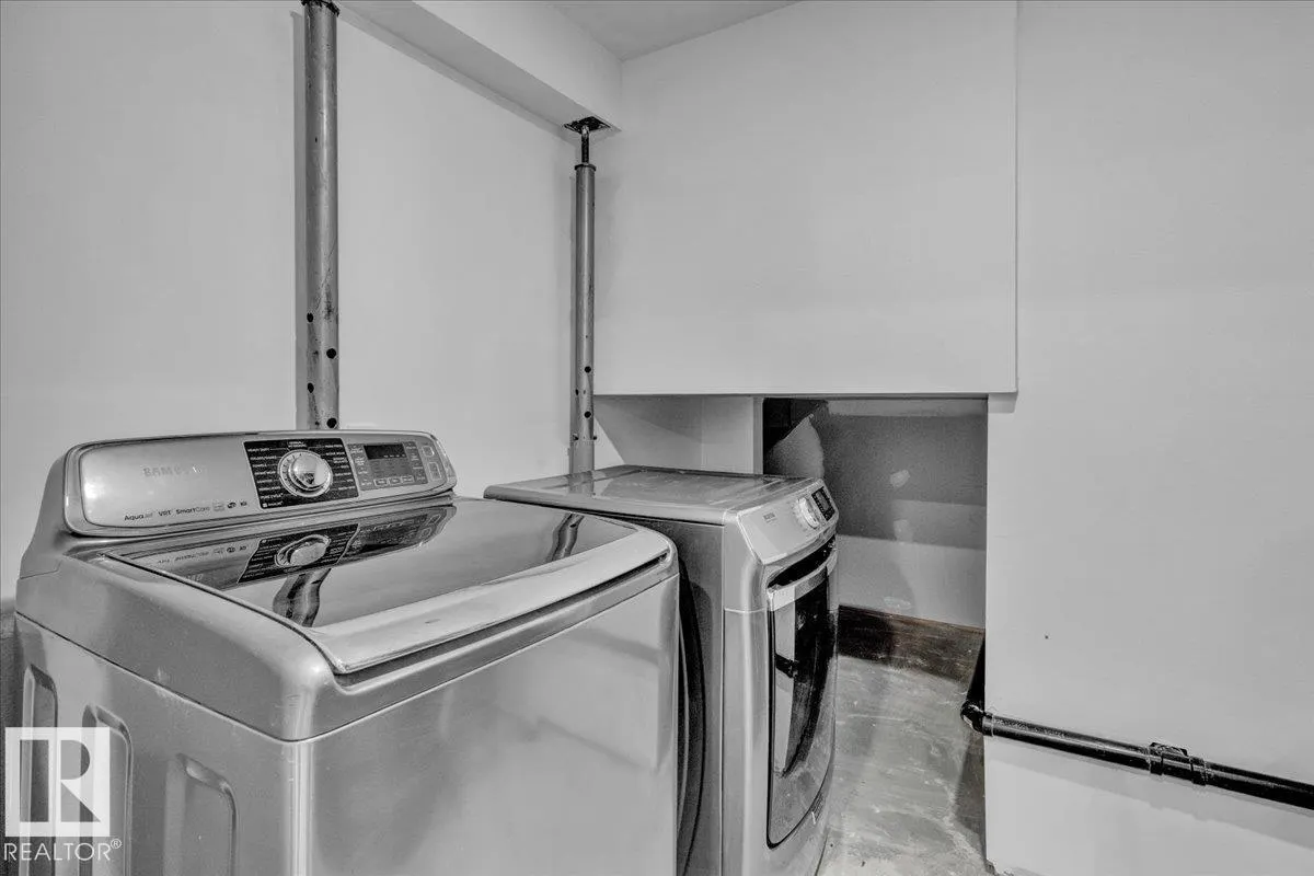 1 COACHMAN Place