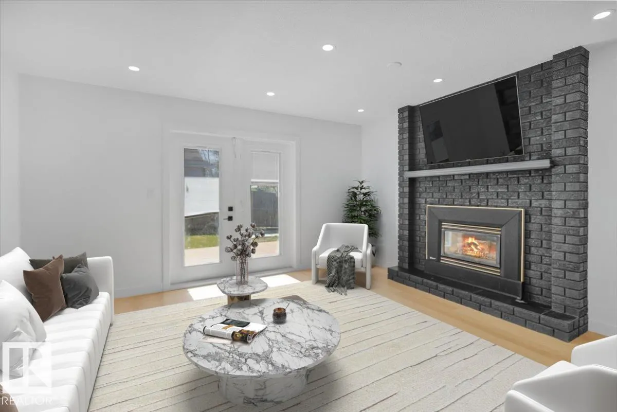 1 COACHMAN Place