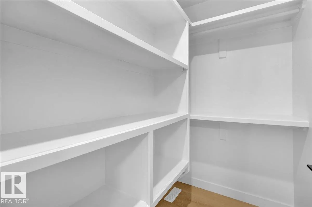 1 COACHMAN Place