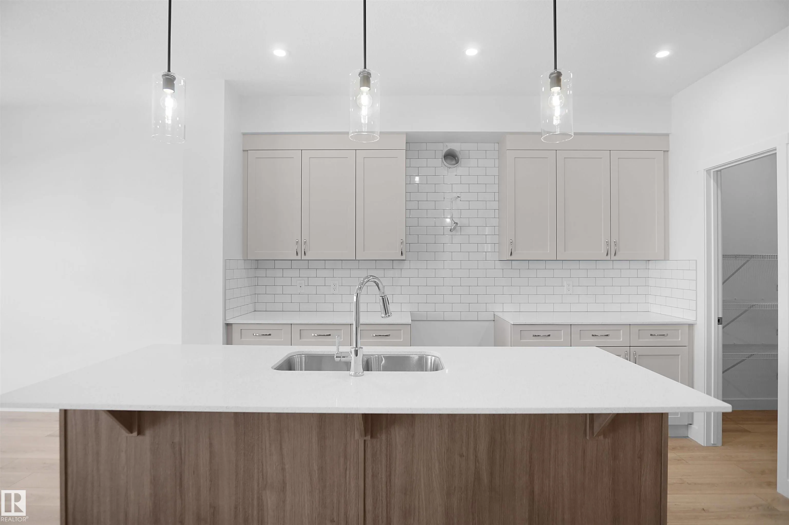 1503 26 Street