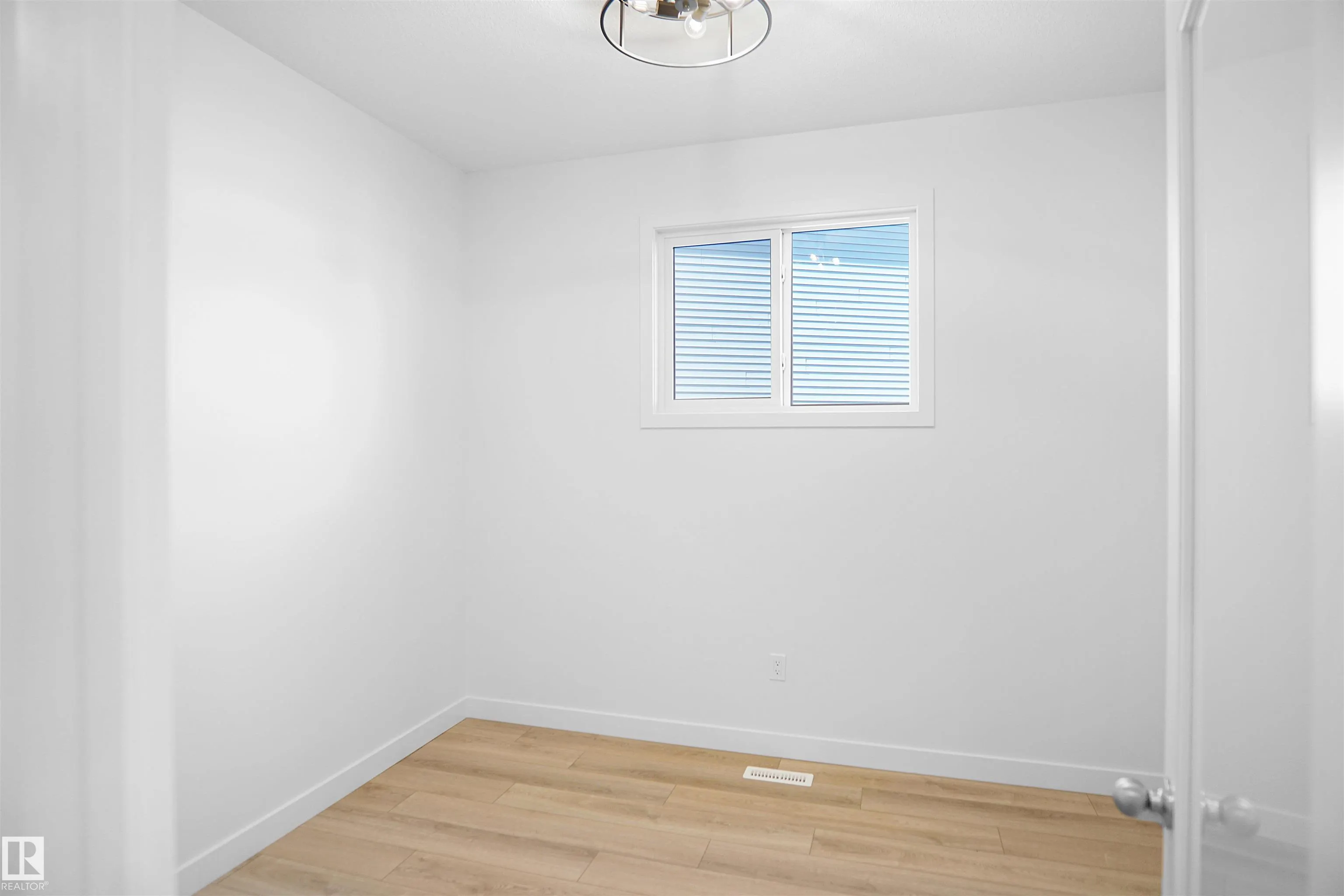 1503 26 Street