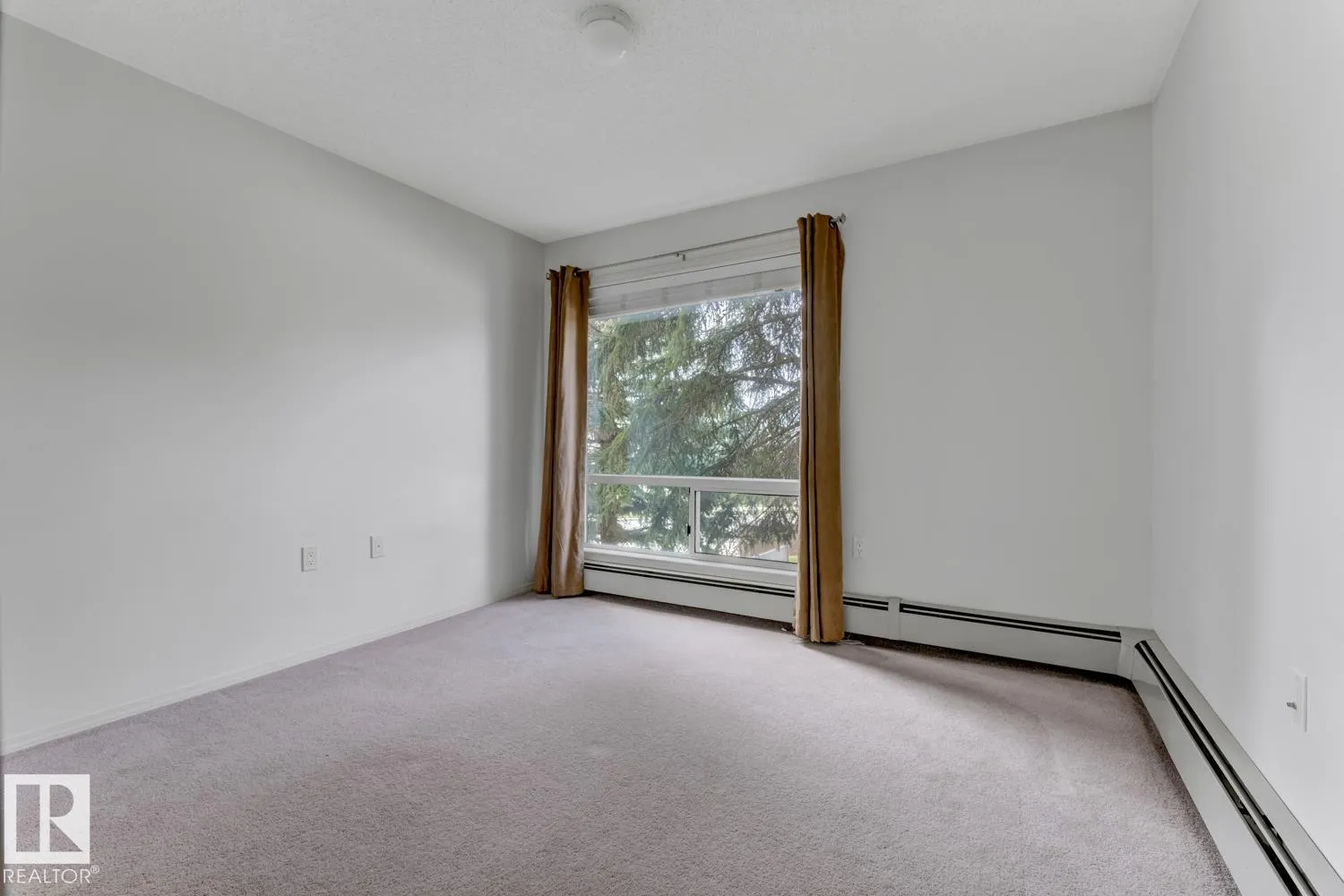 15506 106 Street