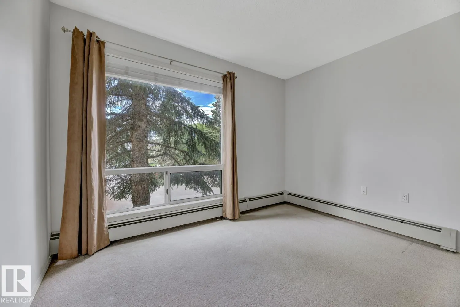 15506 106 Street