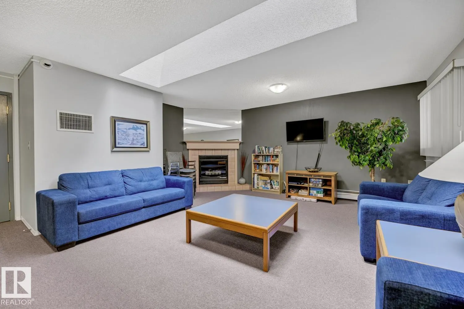 15506 106 Street