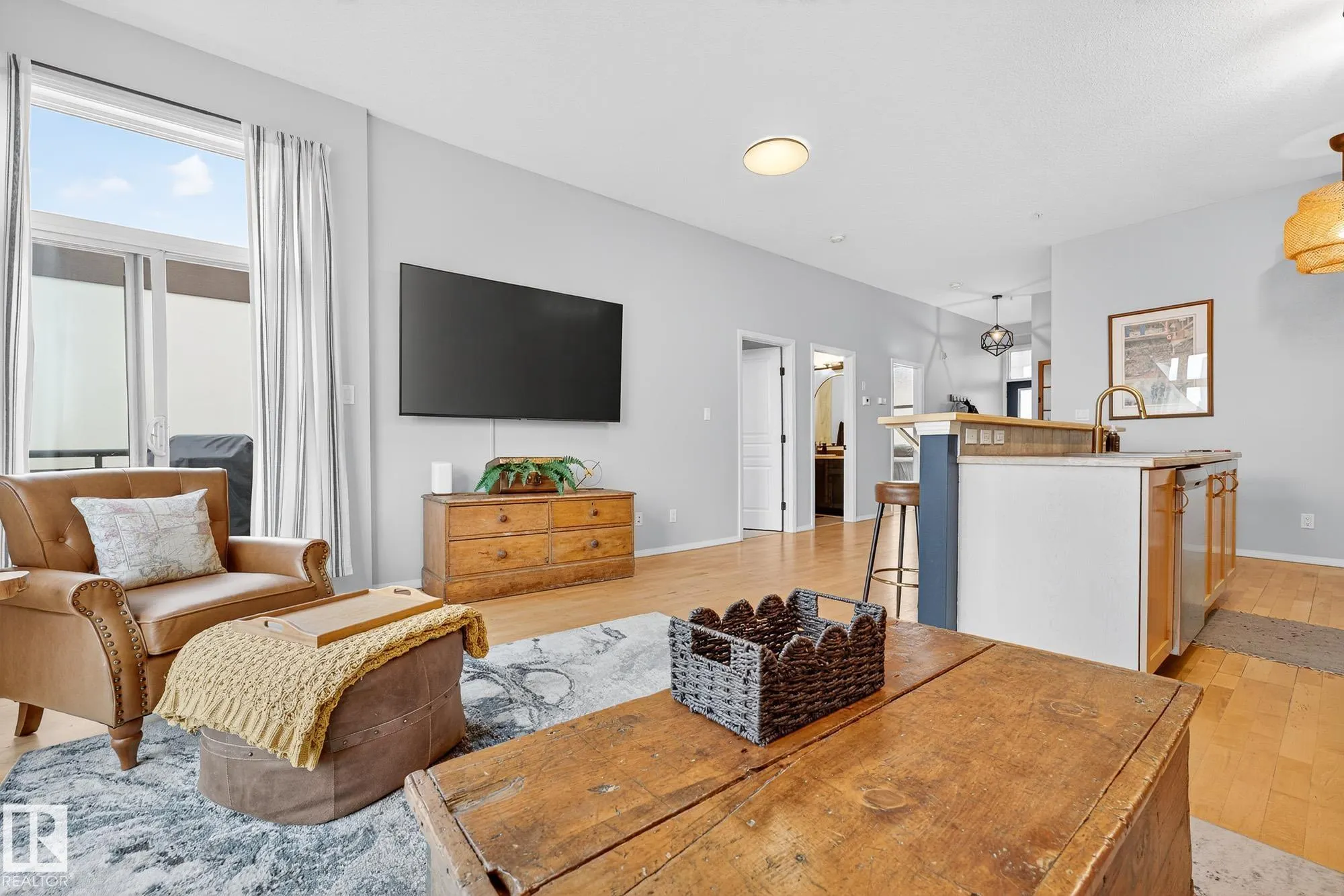 10407 122 Street