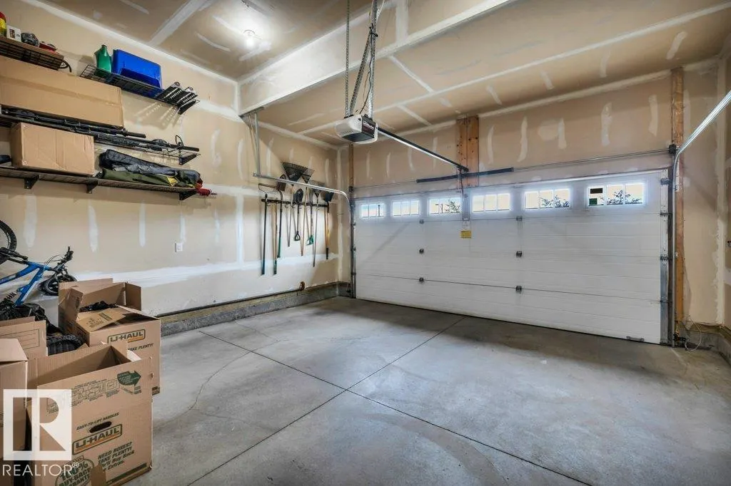 3015 Winspear Common