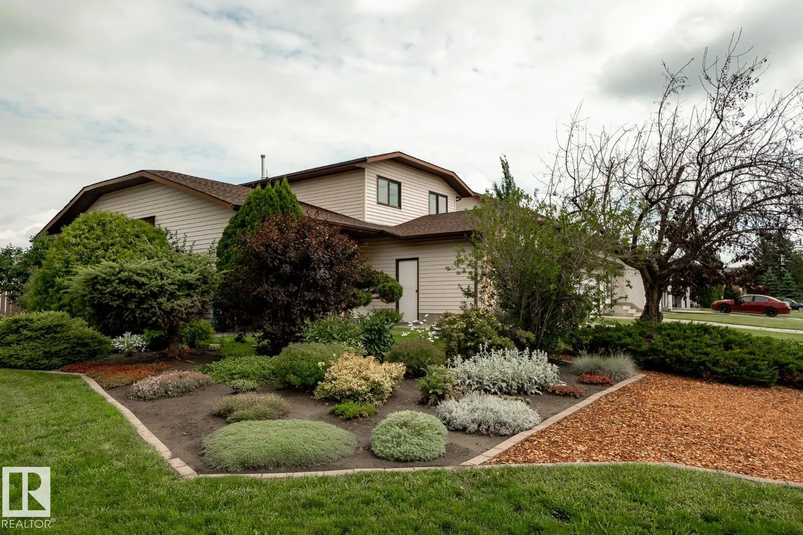 66 ALEXANDER Drive
