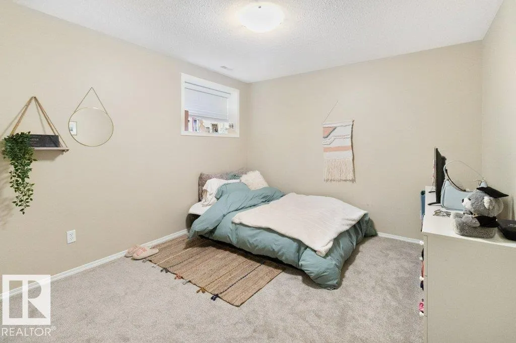 55 RIDGEHAVEN Crescent