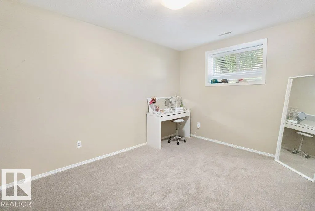 55 RIDGEHAVEN Crescent