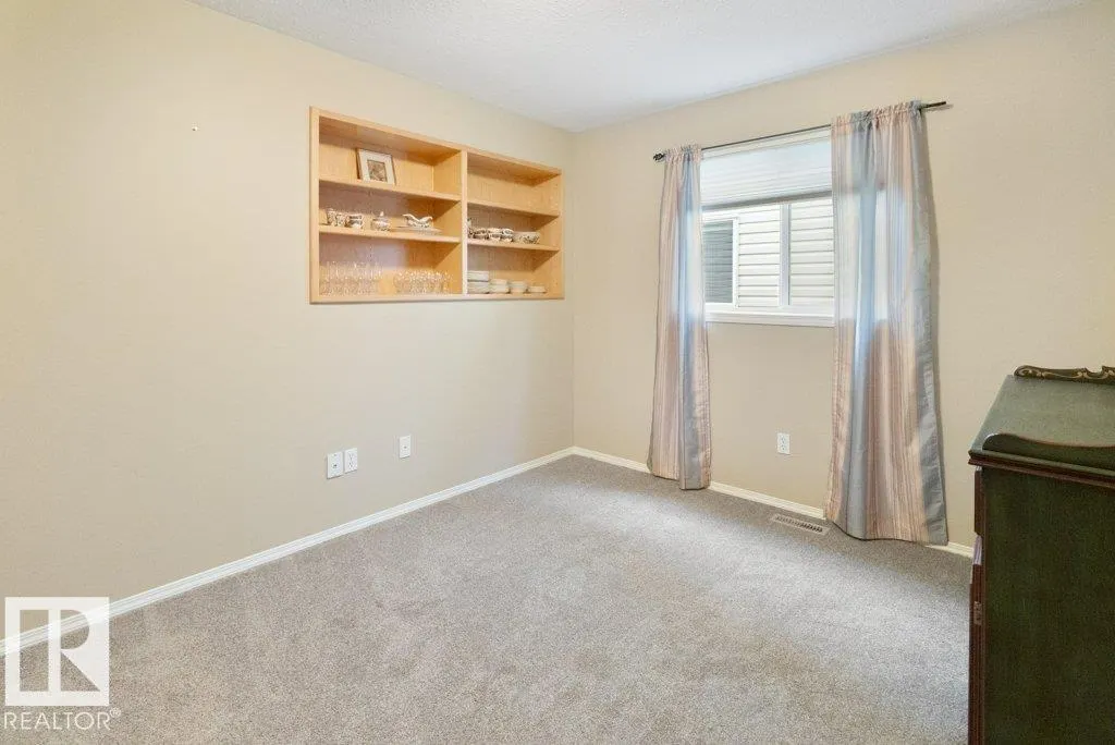 55 RIDGEHAVEN Crescent