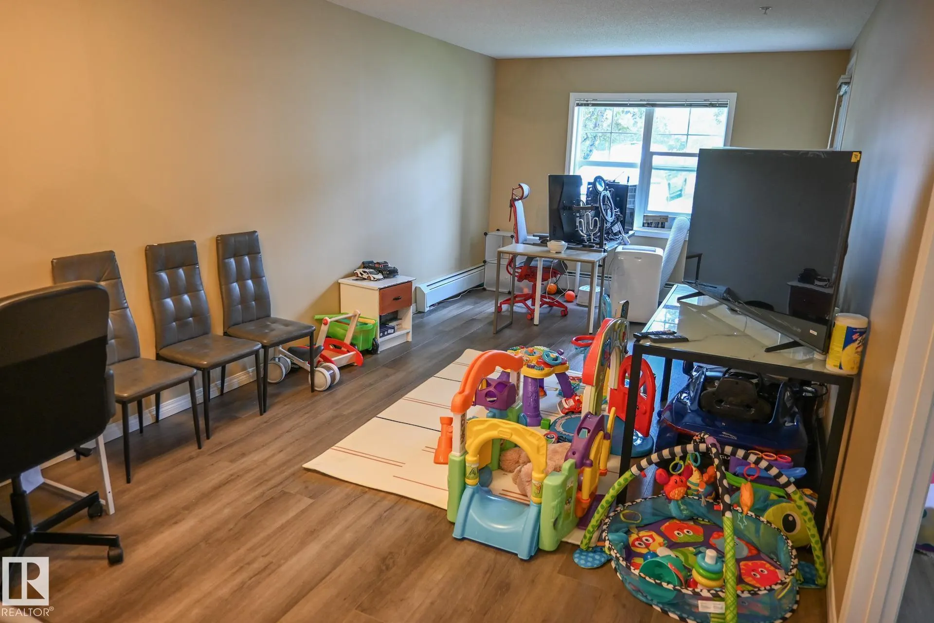 630 MCALLISTER Loop