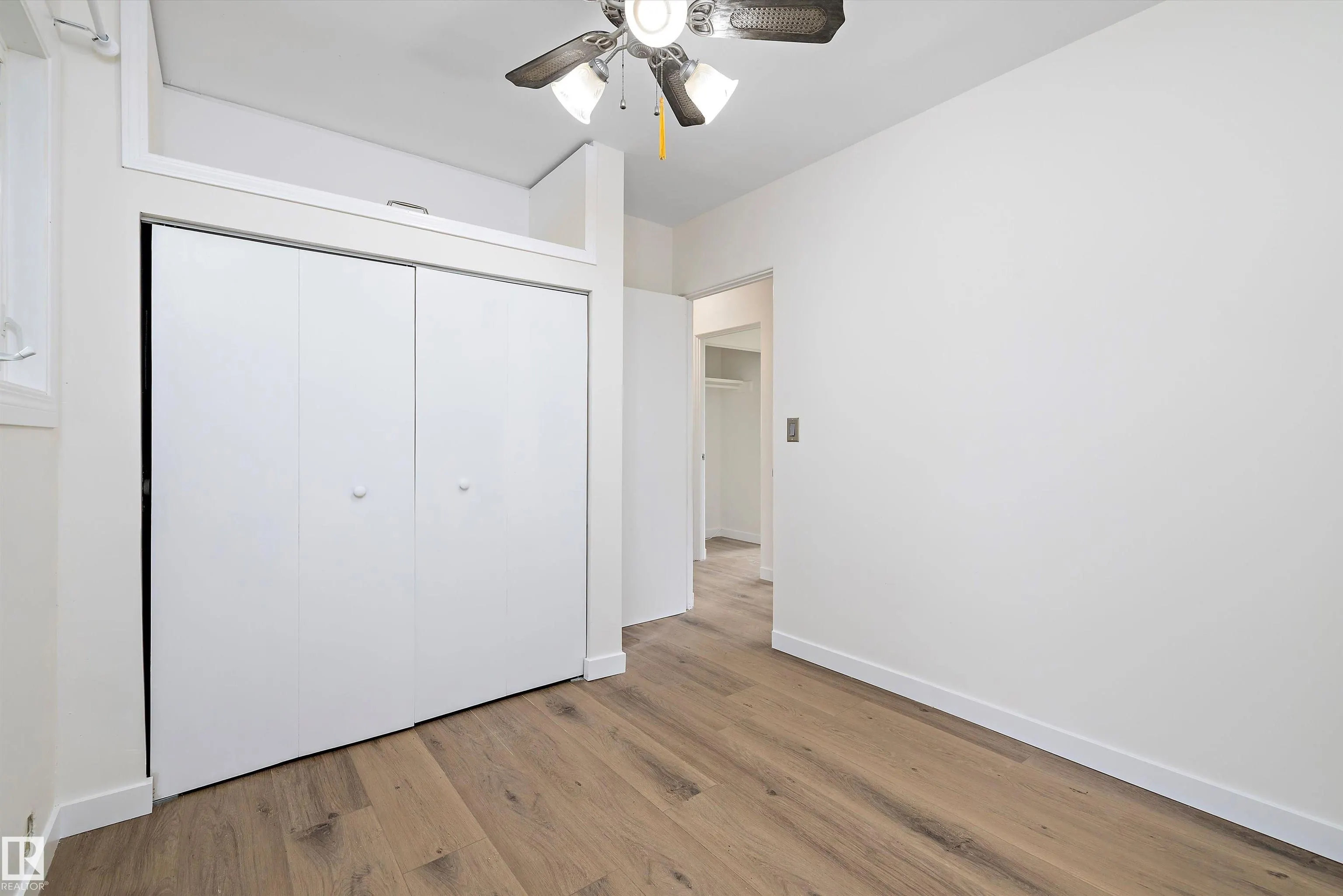 8928 147 st
