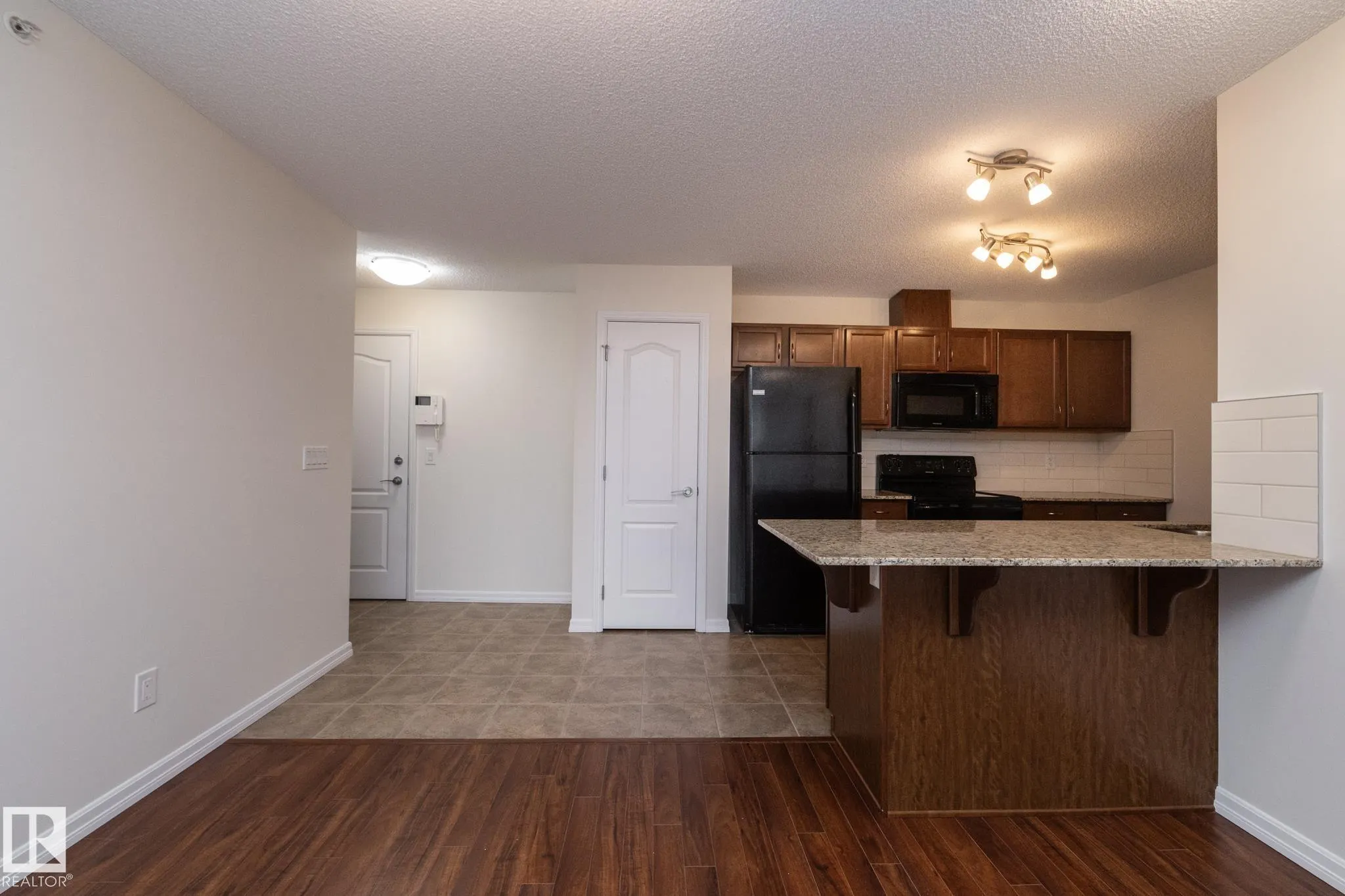 273 CHARLOTTE Way
