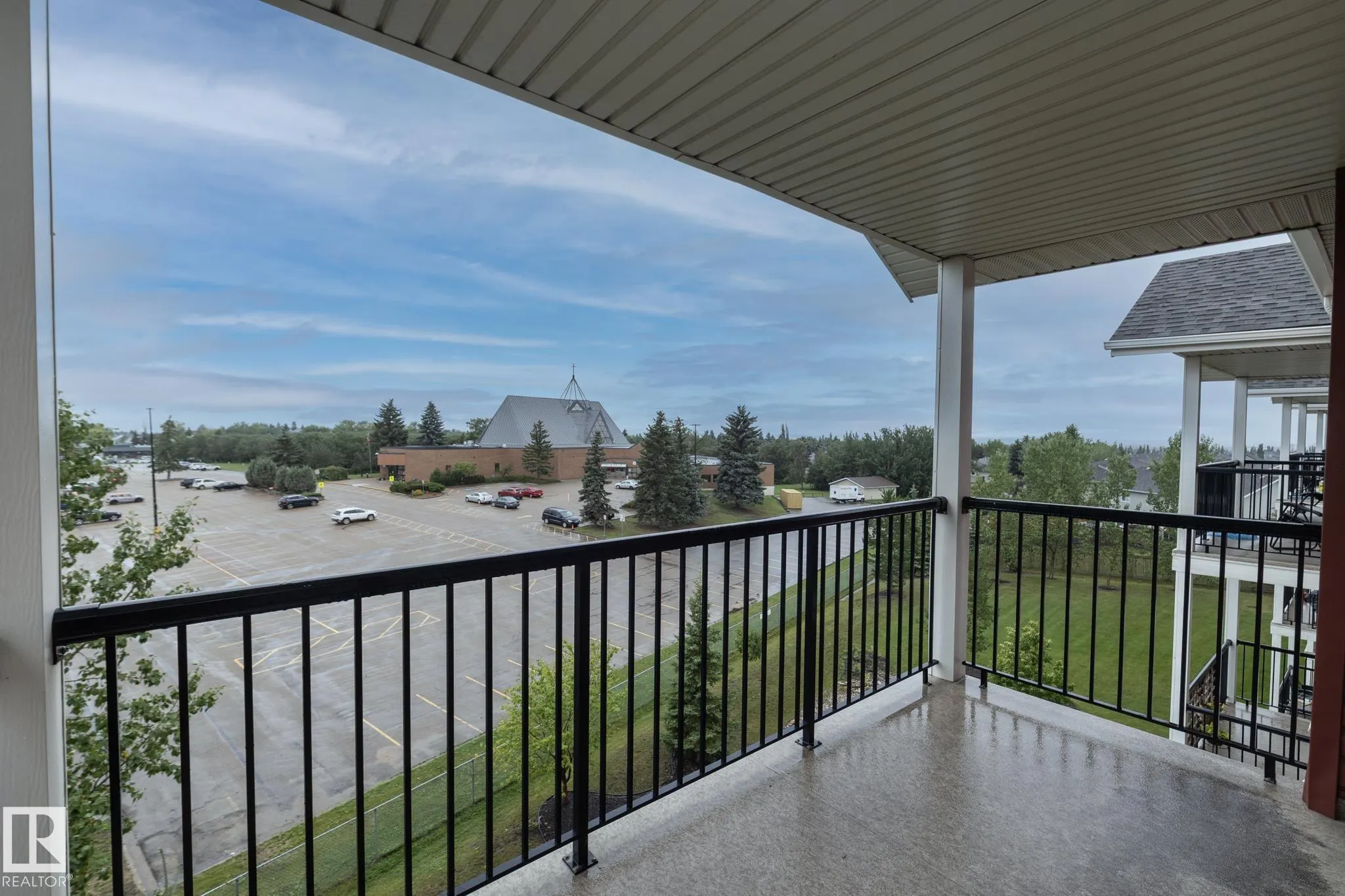 273 CHARLOTTE Way