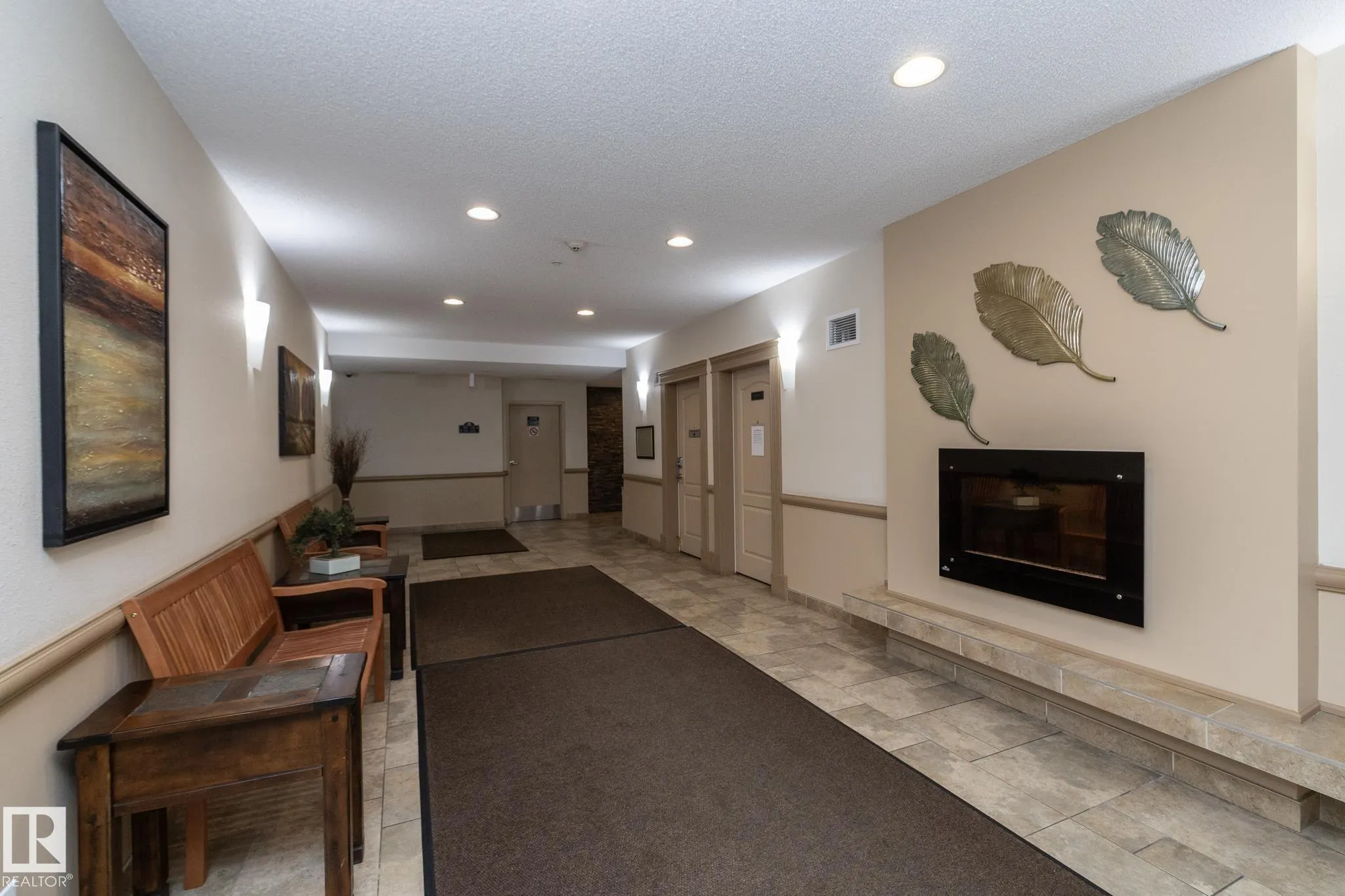 273 CHARLOTTE Way