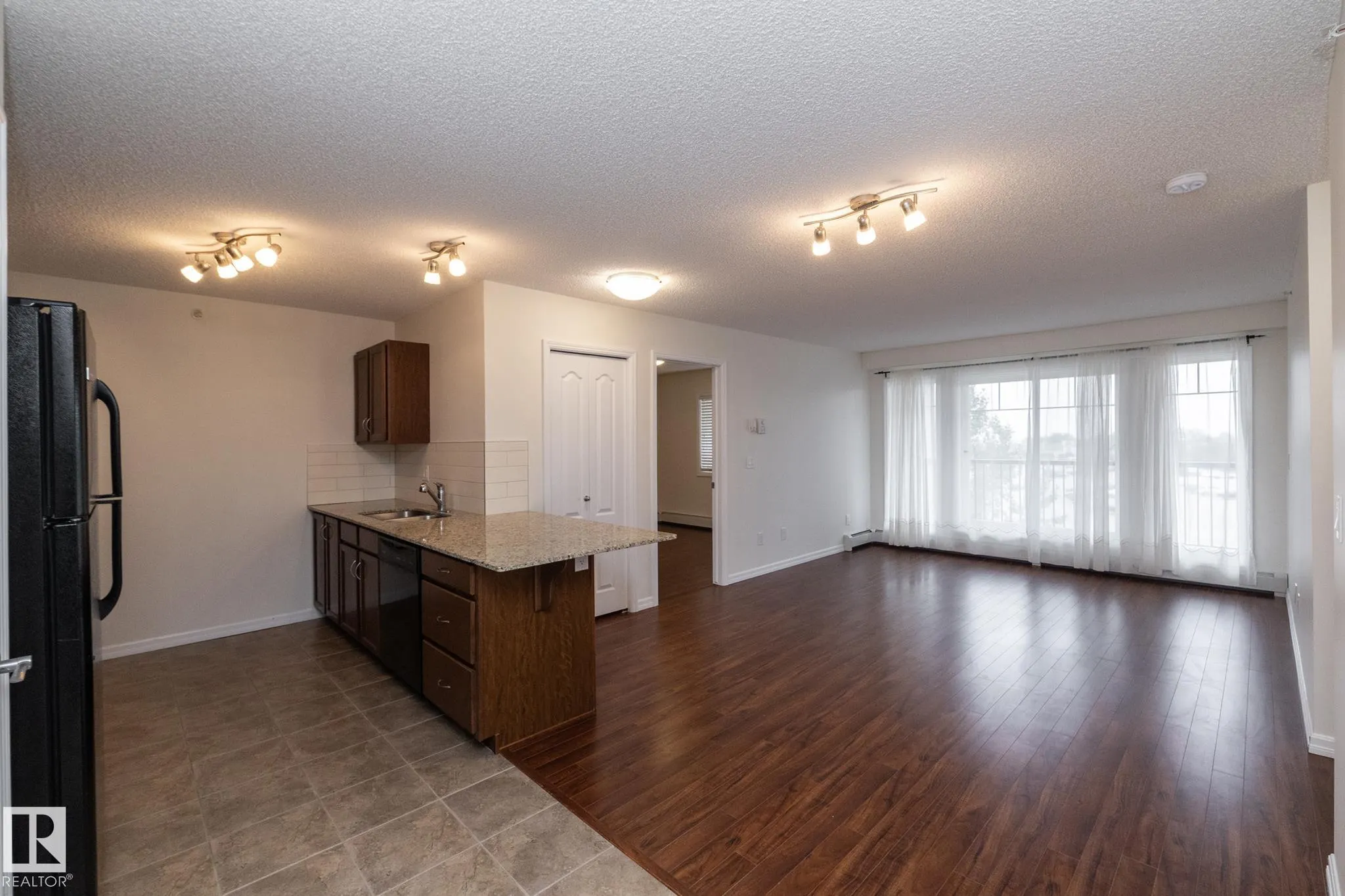 273 CHARLOTTE Way