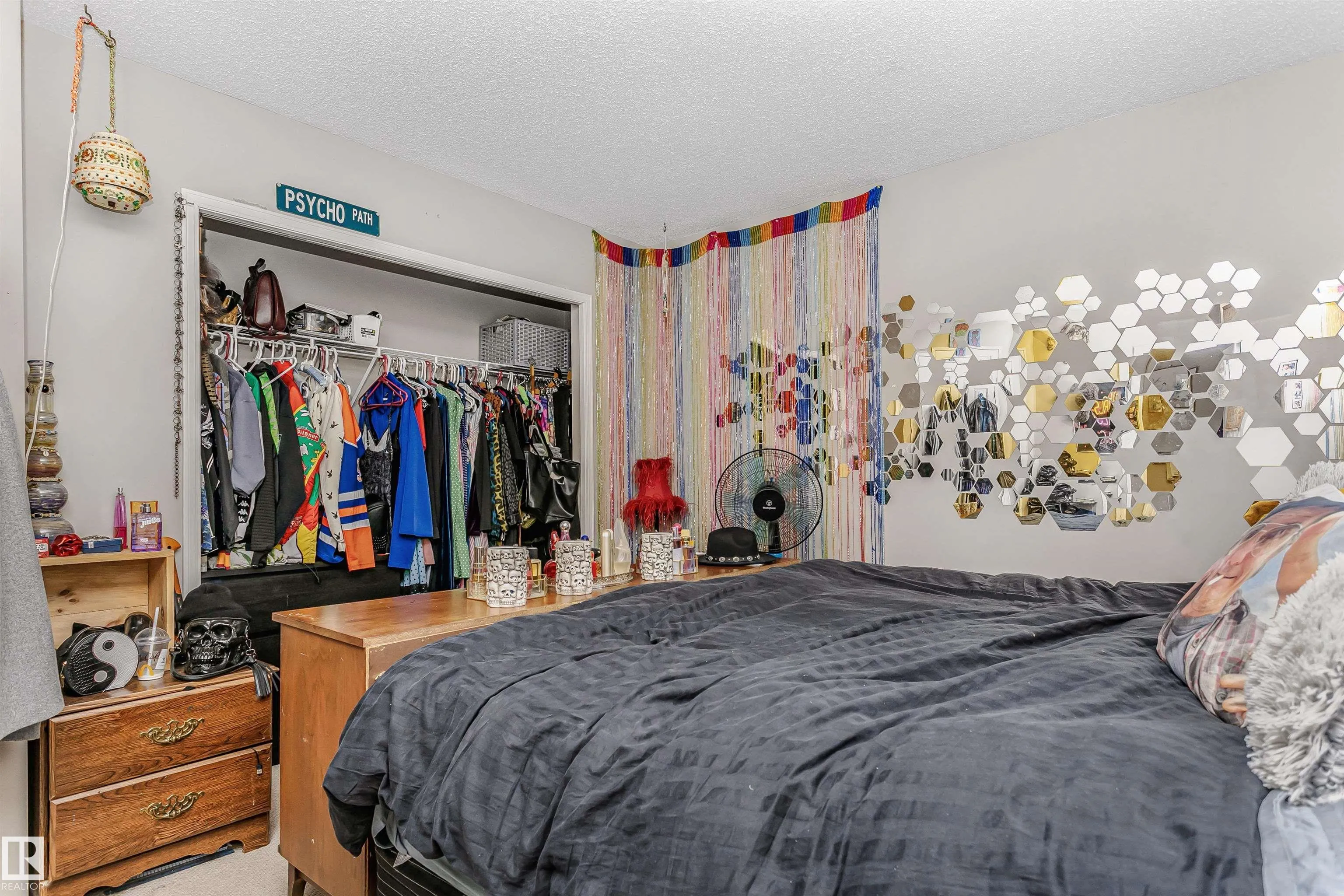 48 VENICE Boulevard