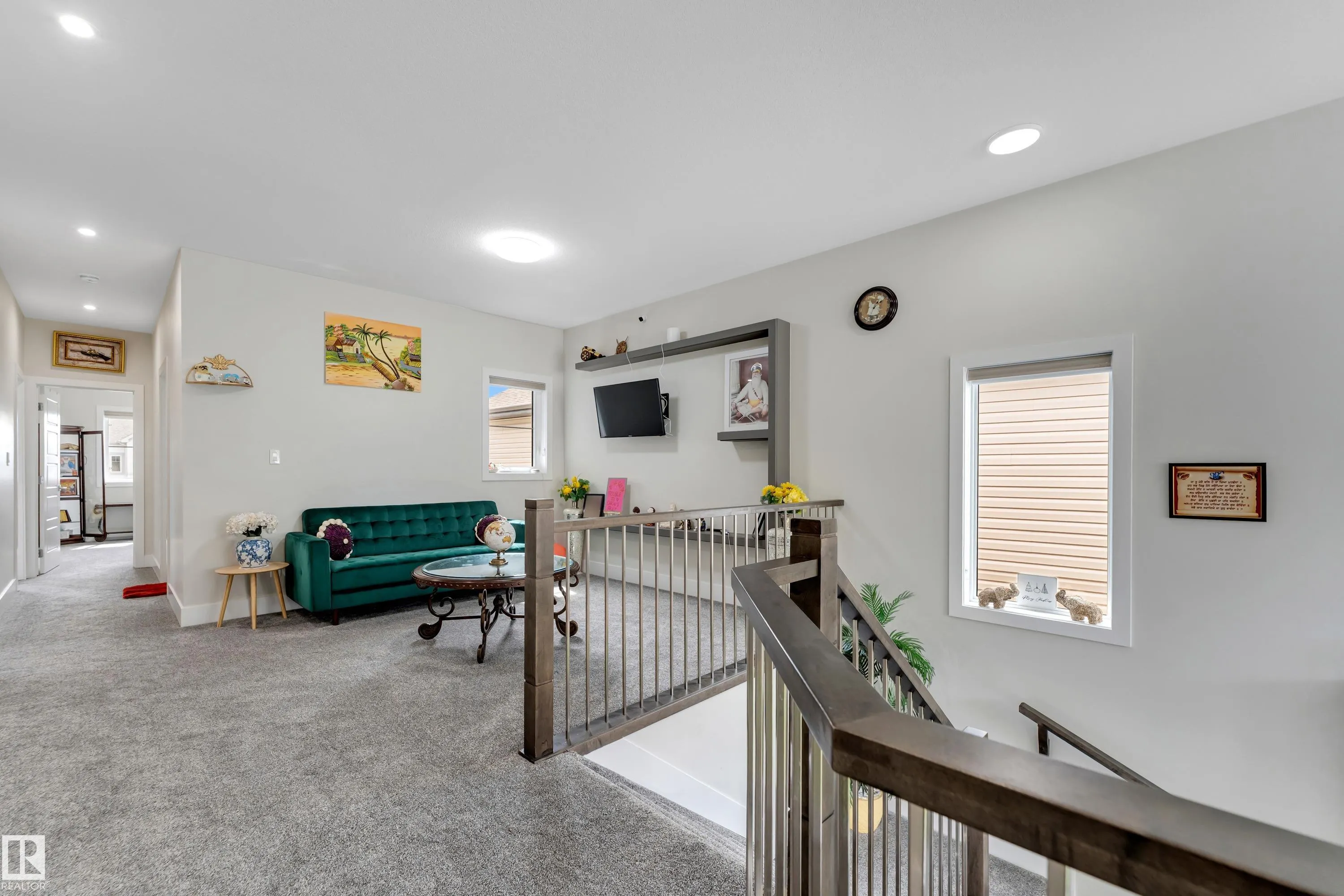 449 ROBERTS Crescent