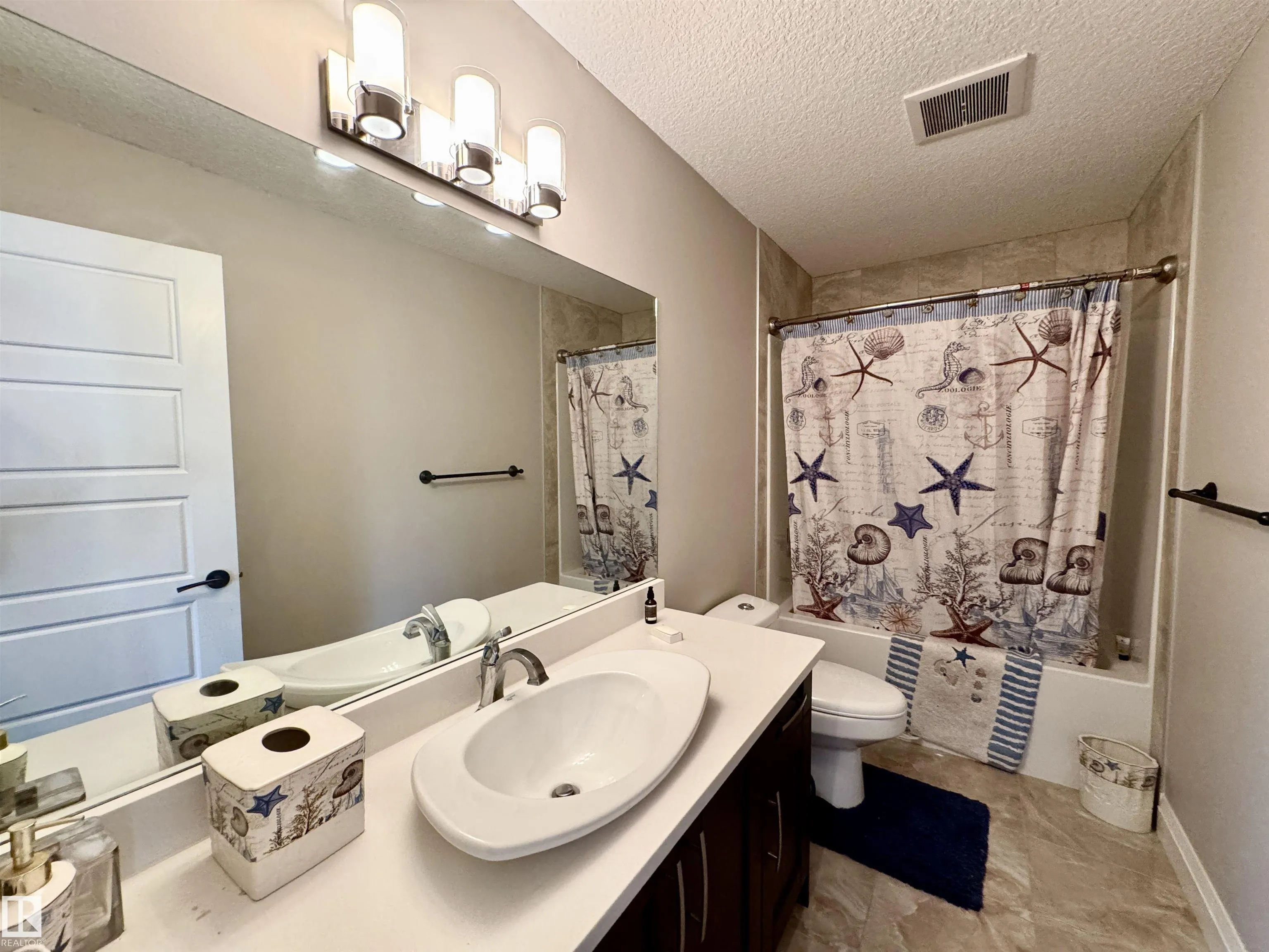 1328 ADAMSON Drive