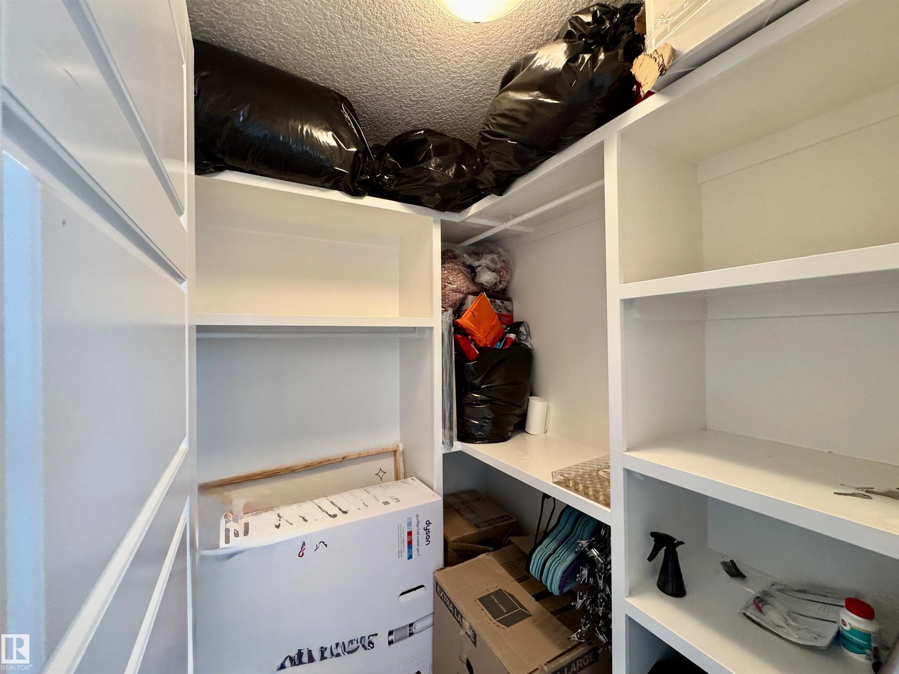 1328 ADAMSON Drive