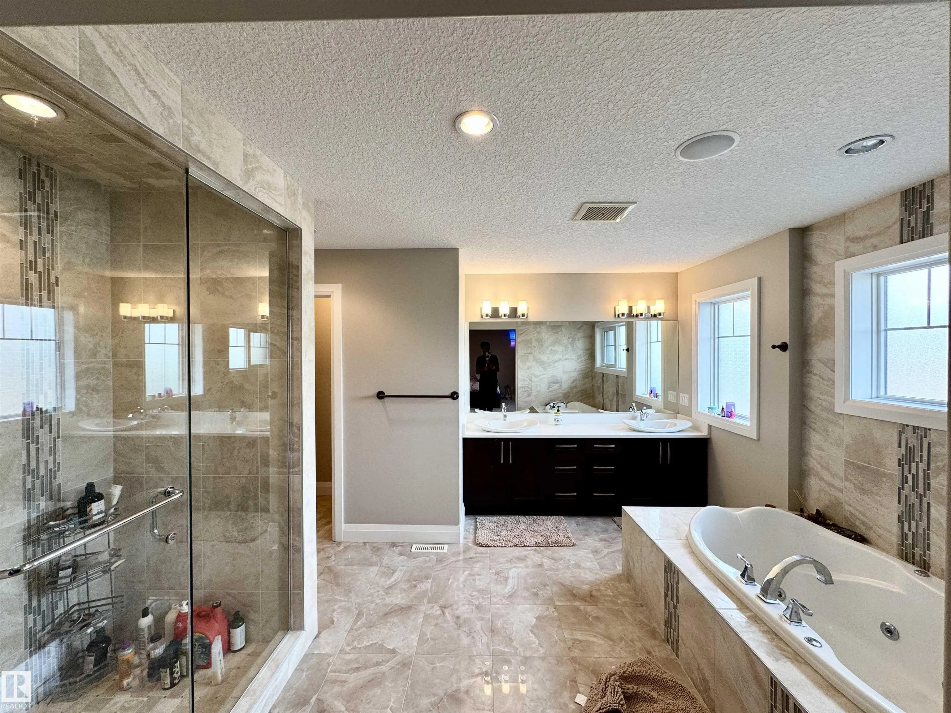 1328 ADAMSON Drive