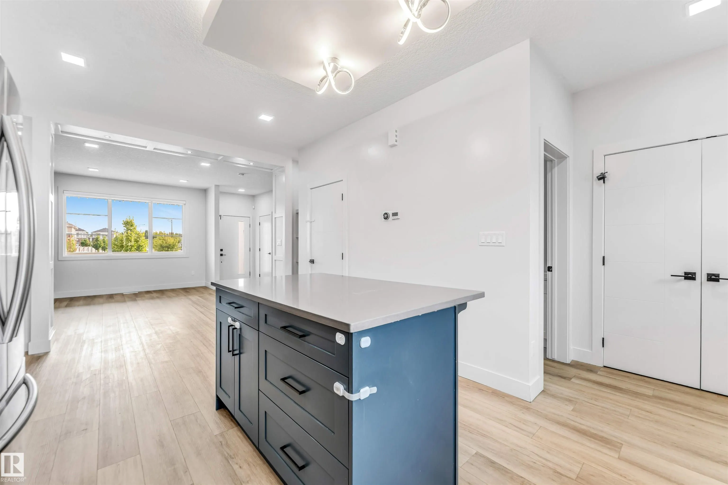 576 Glenridding Ravine Dr