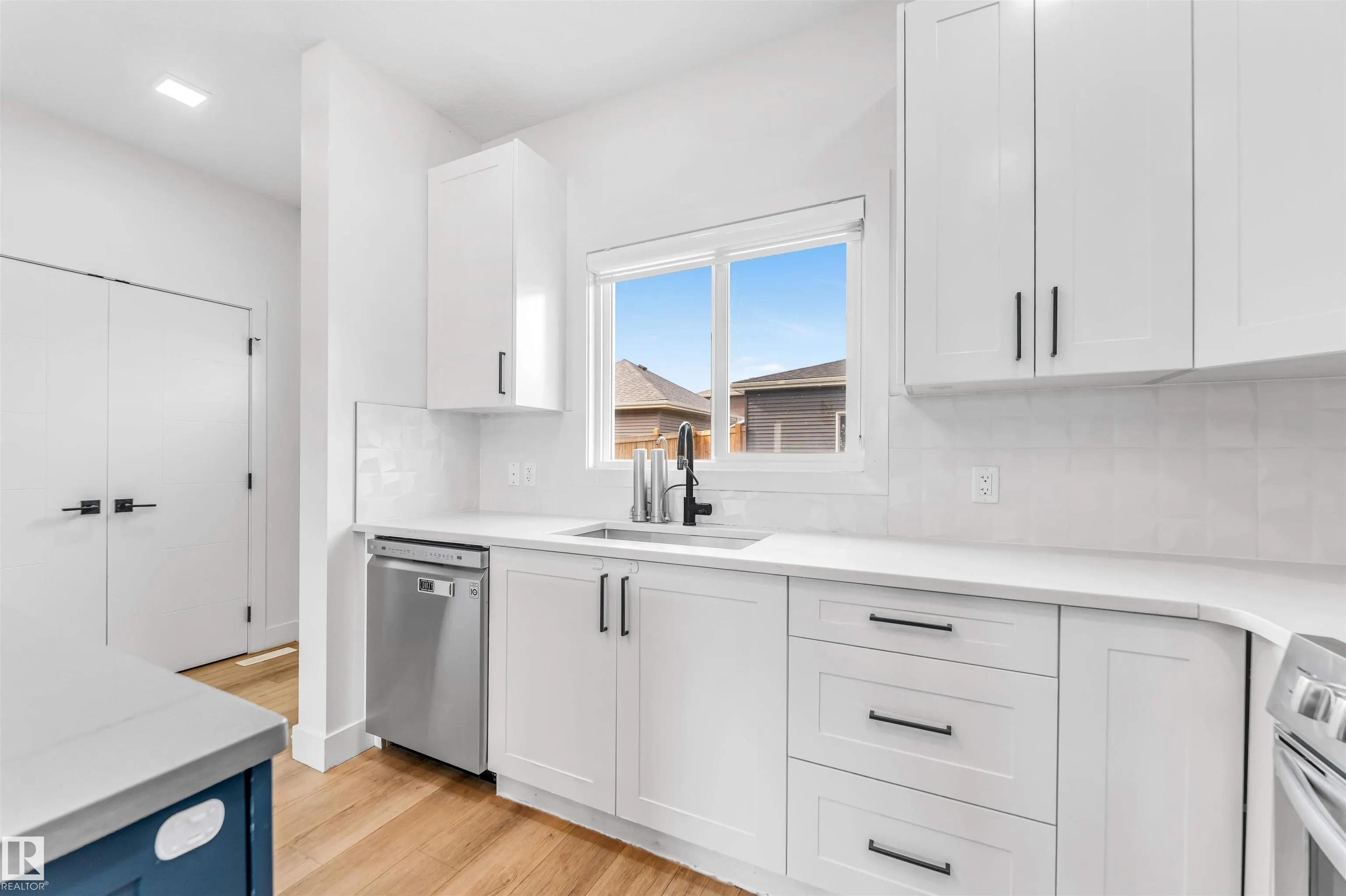 576 Glenridding Ravine Dr