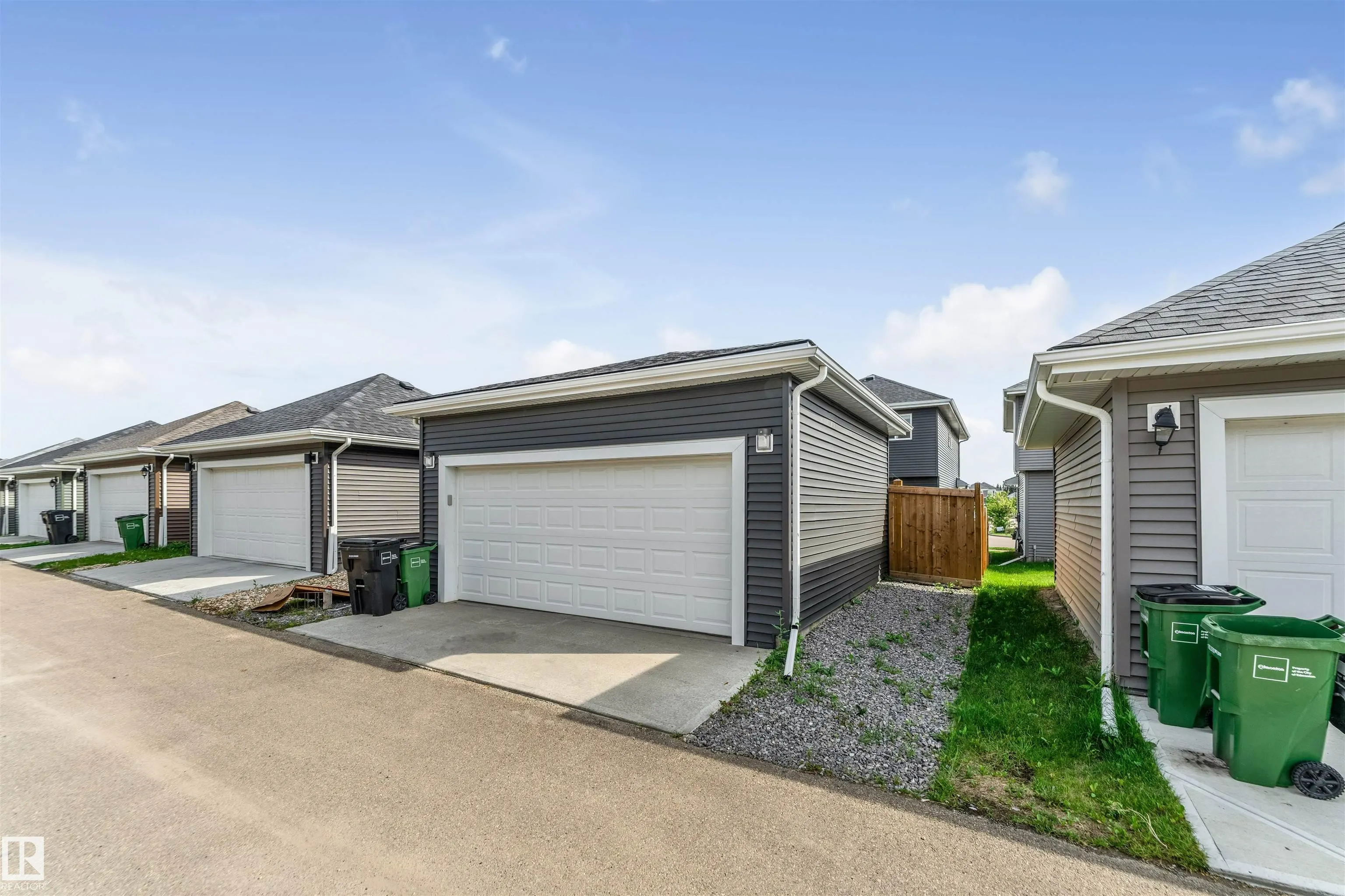 576 Glenridding Ravine Dr