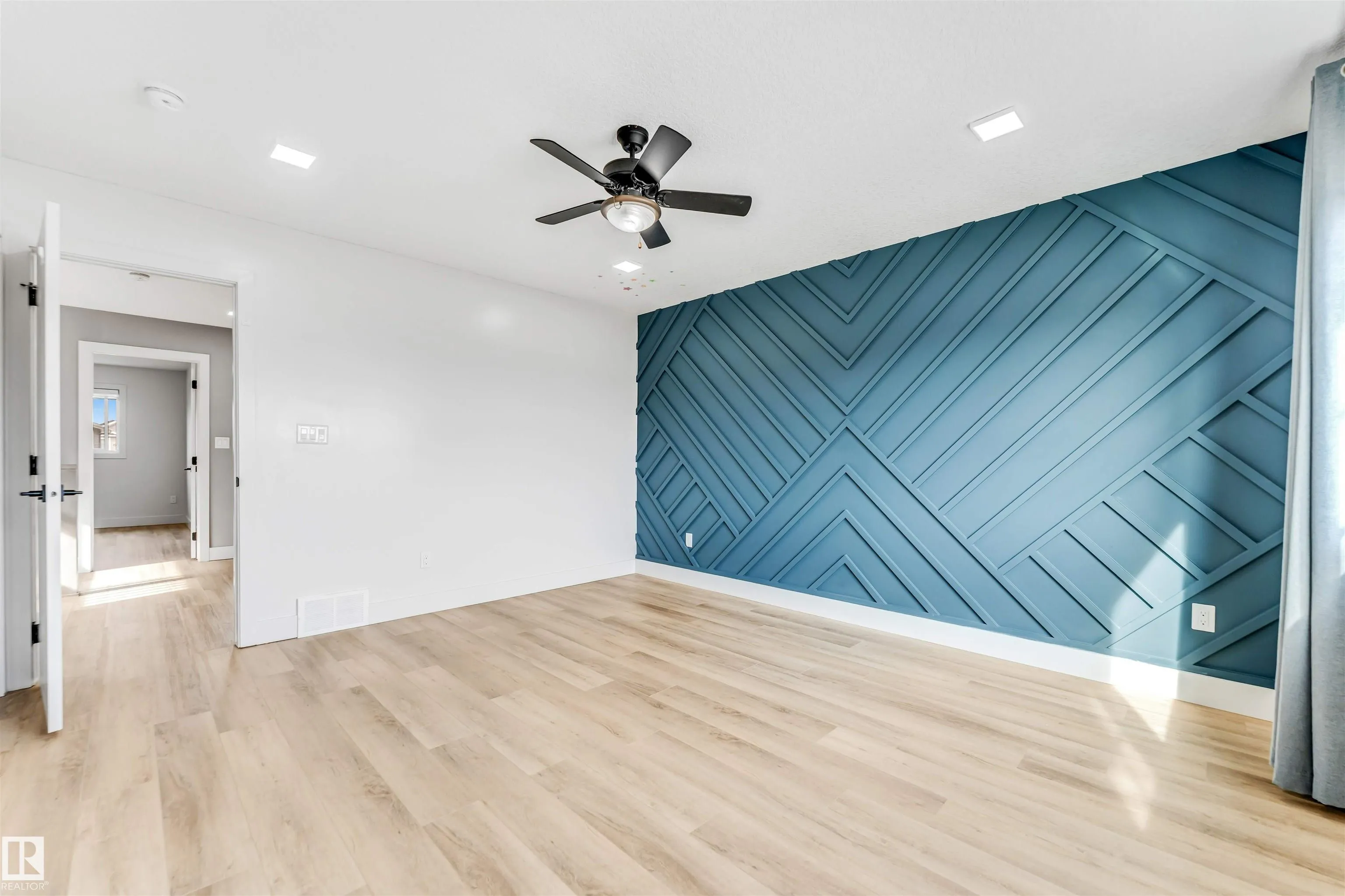 576 Glenridding Ravine Dr