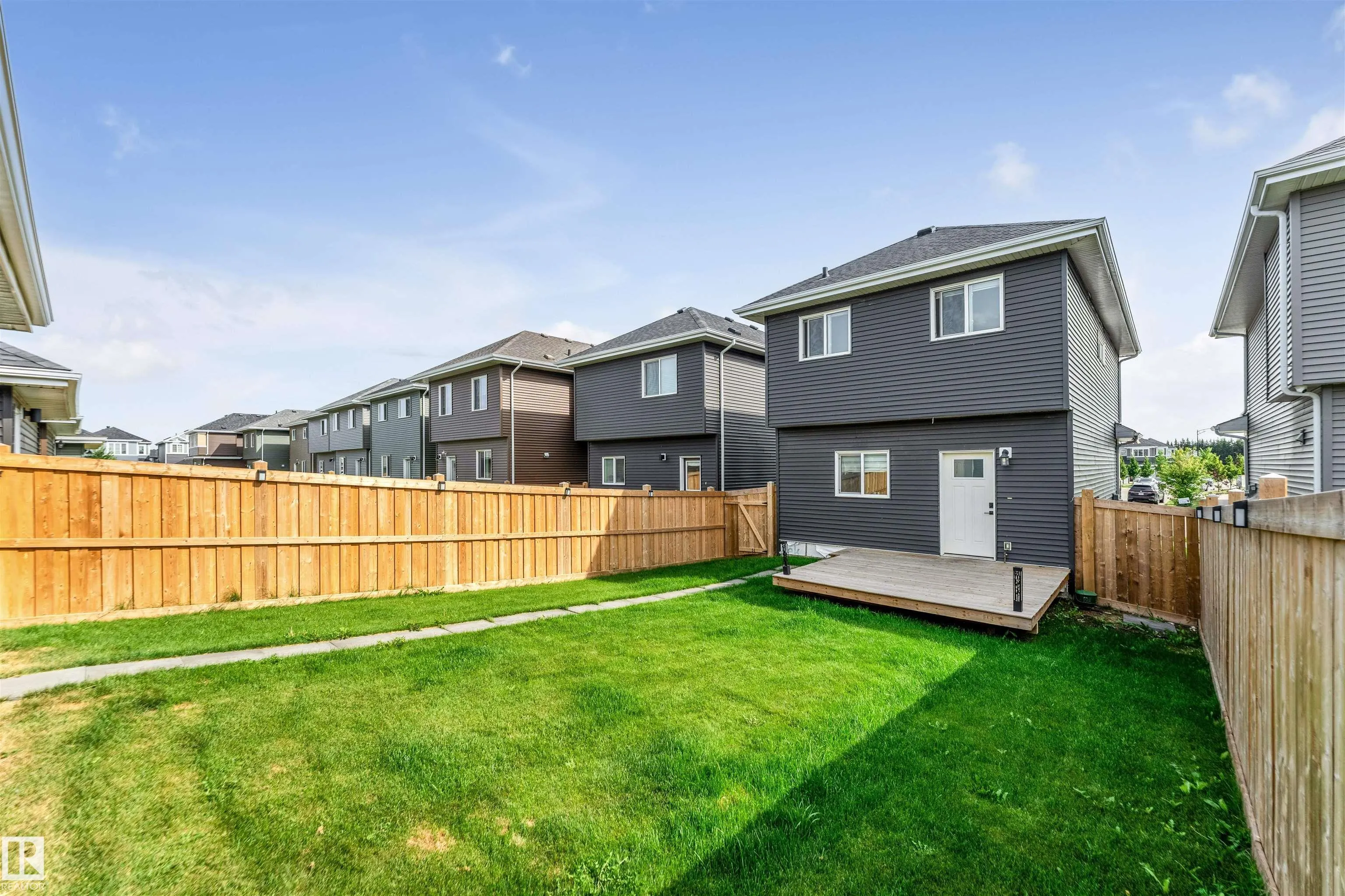 576 Glenridding Ravine Dr