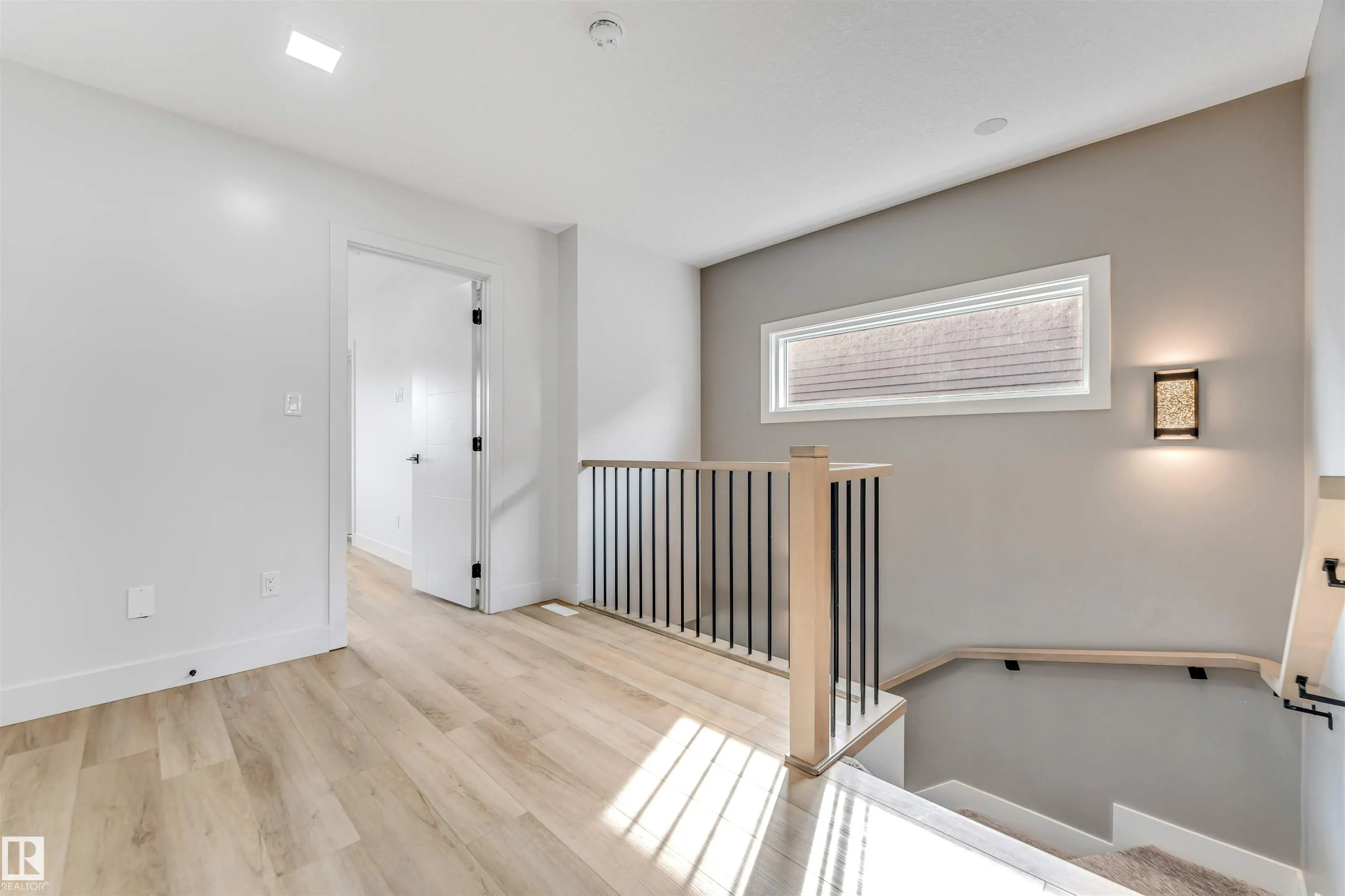 576 Glenridding Ravine Dr