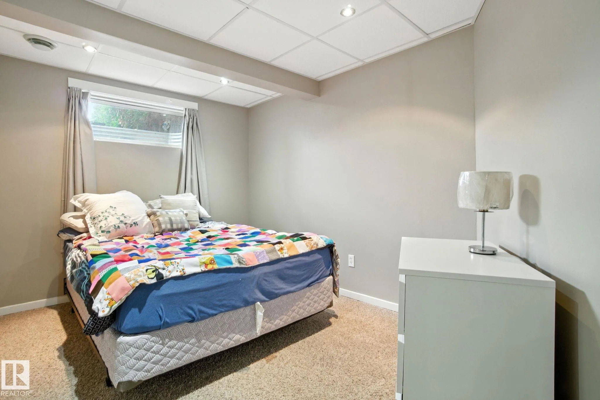 15 CARLYLE Crescent