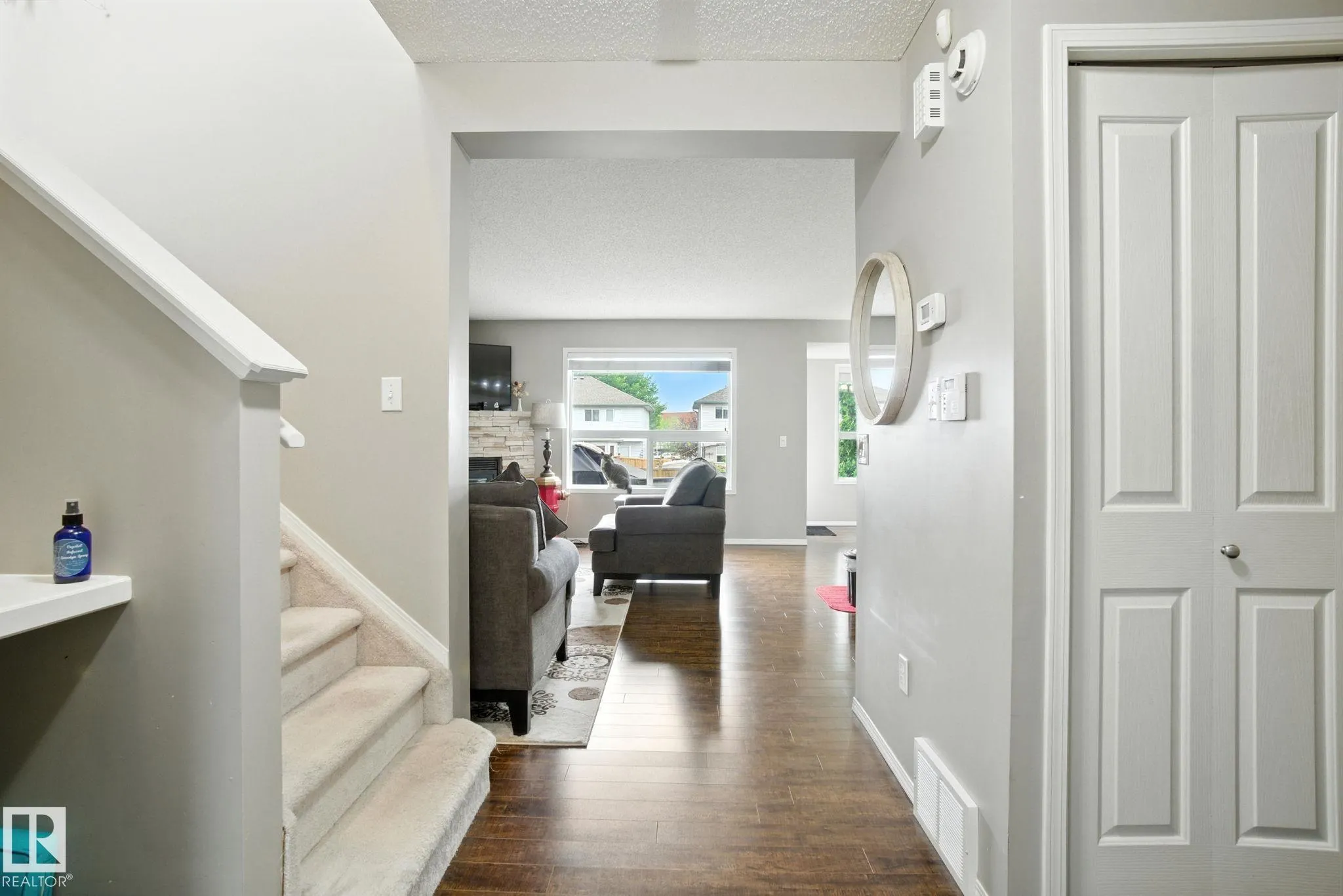 15 CARLYLE Crescent