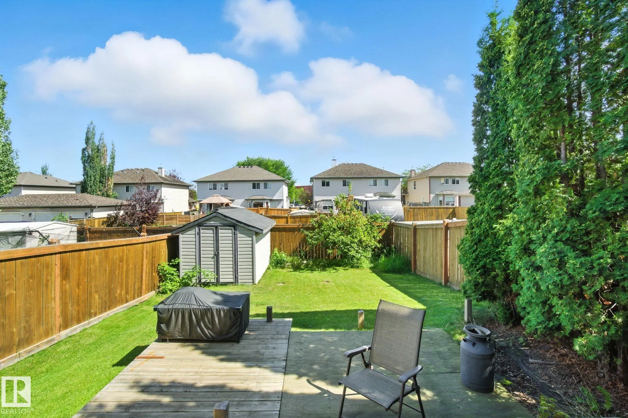 15 CARLYLE Crescent