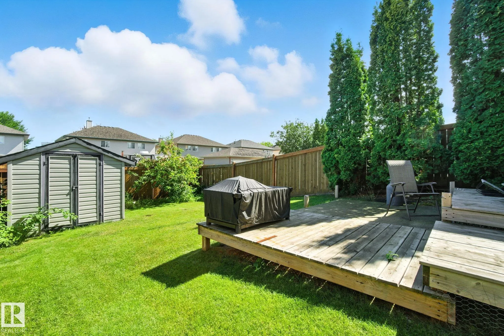 15 CARLYLE Crescent