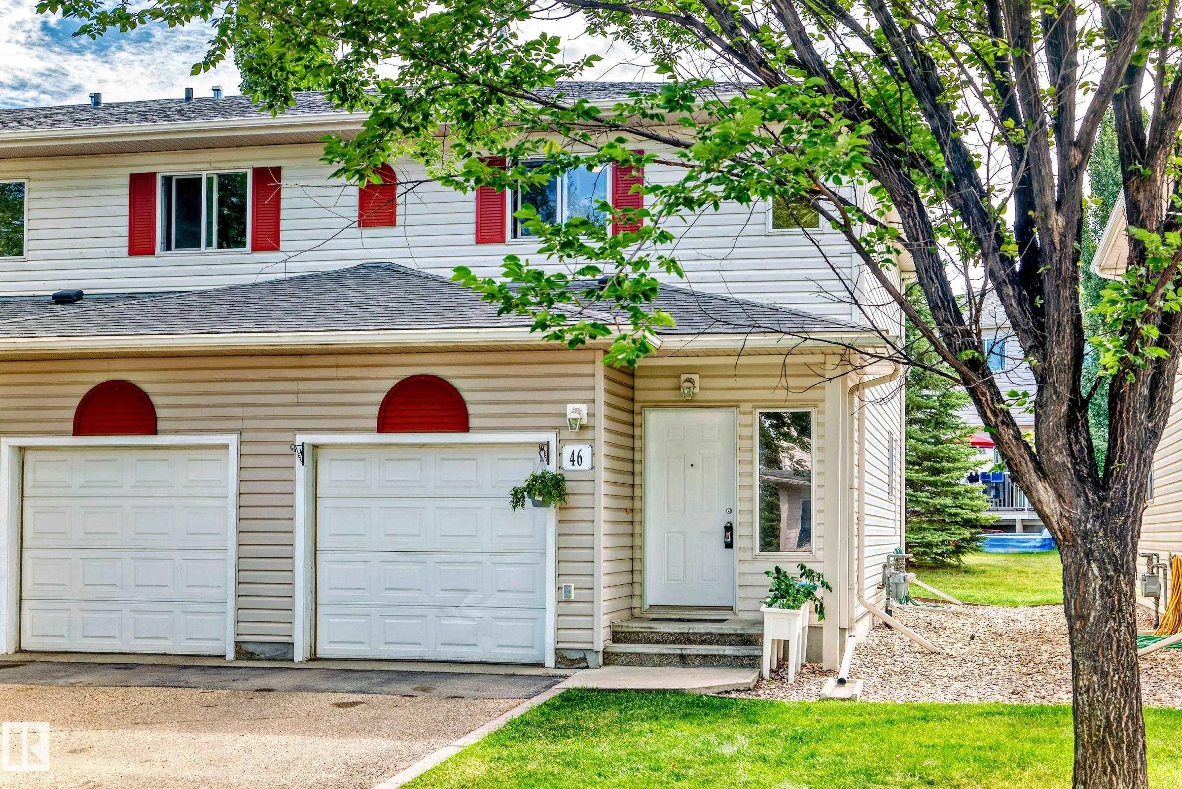 451 HYNDMAN Crescent