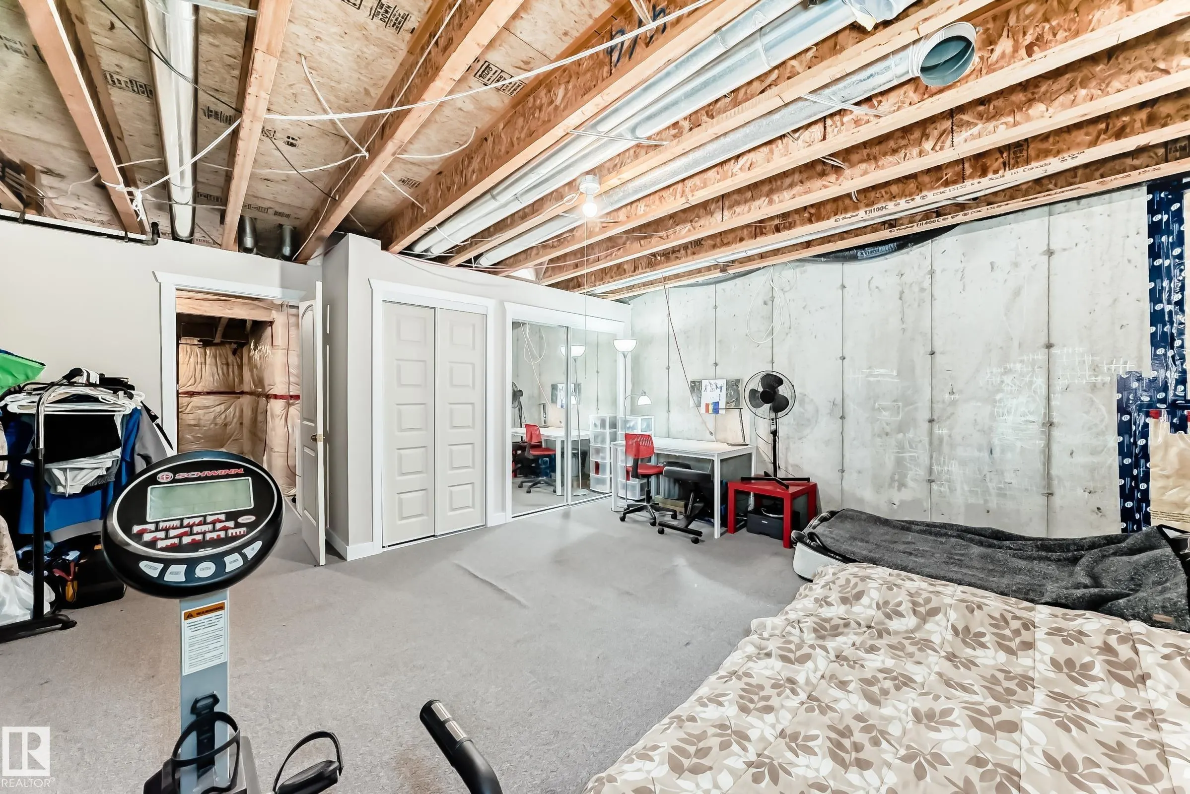 451 HYNDMAN Crescent