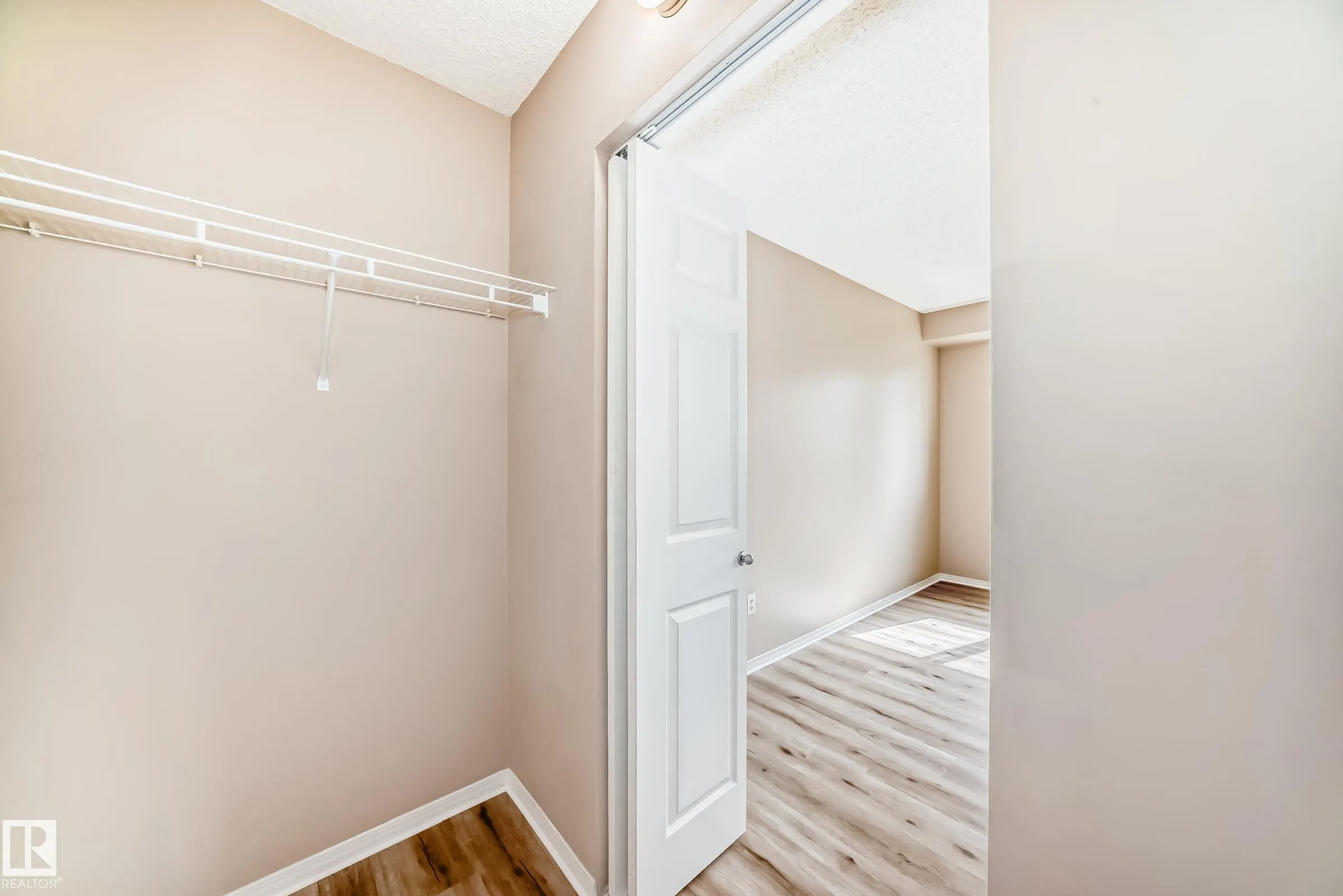 451 HYNDMAN Crescent