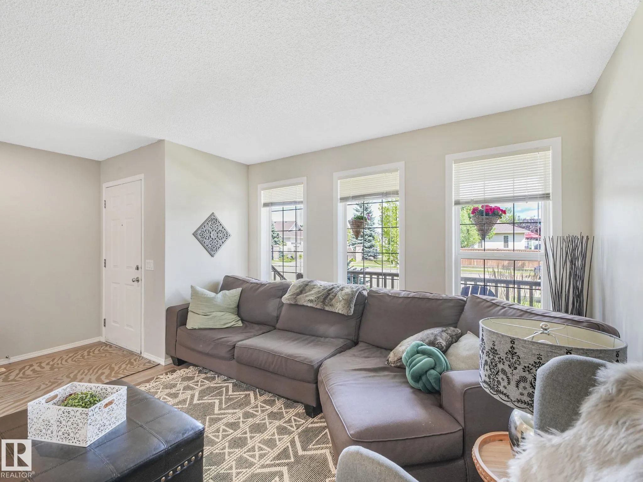 336 BOTHWELL Drive