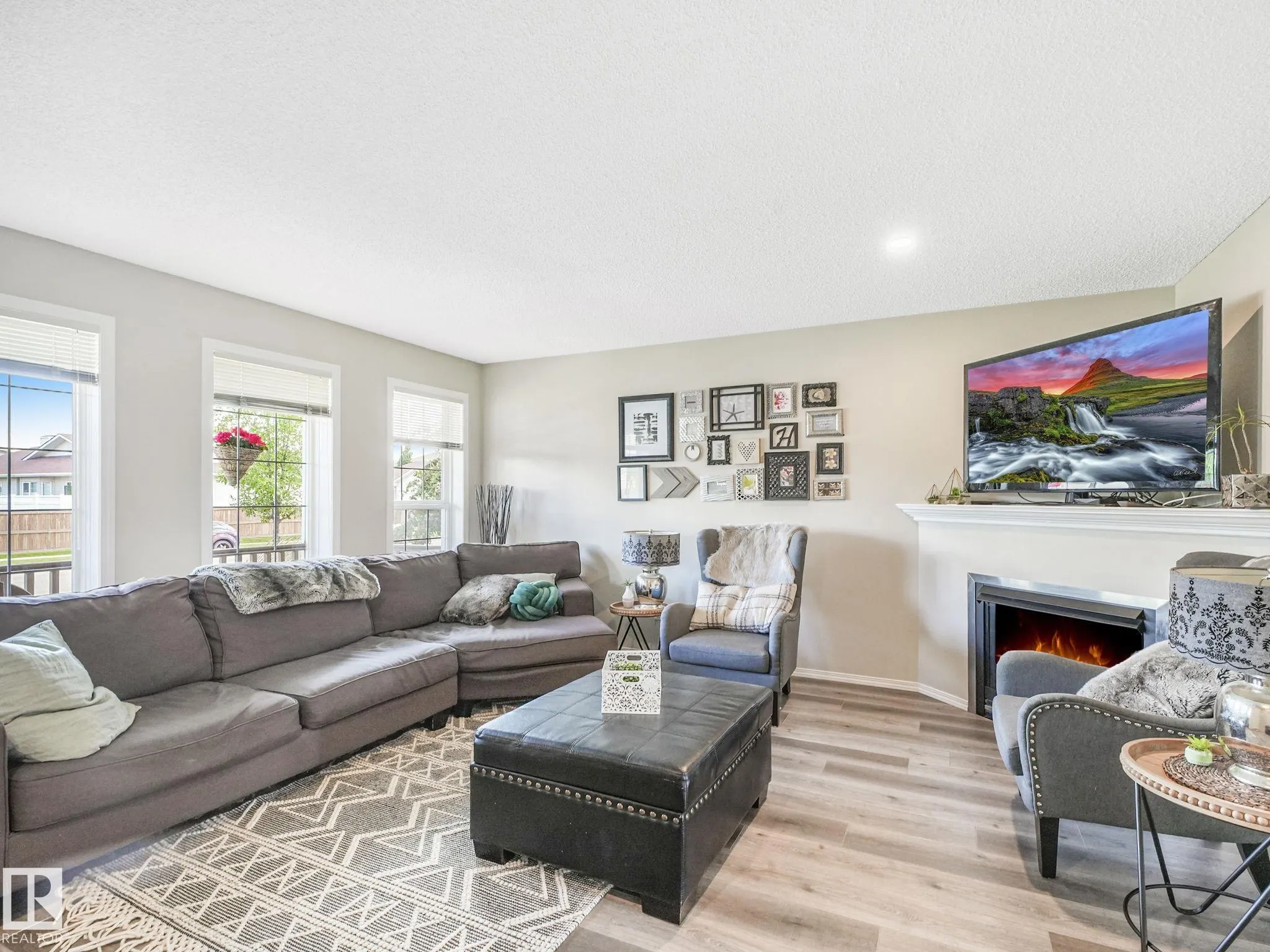 336 BOTHWELL Drive