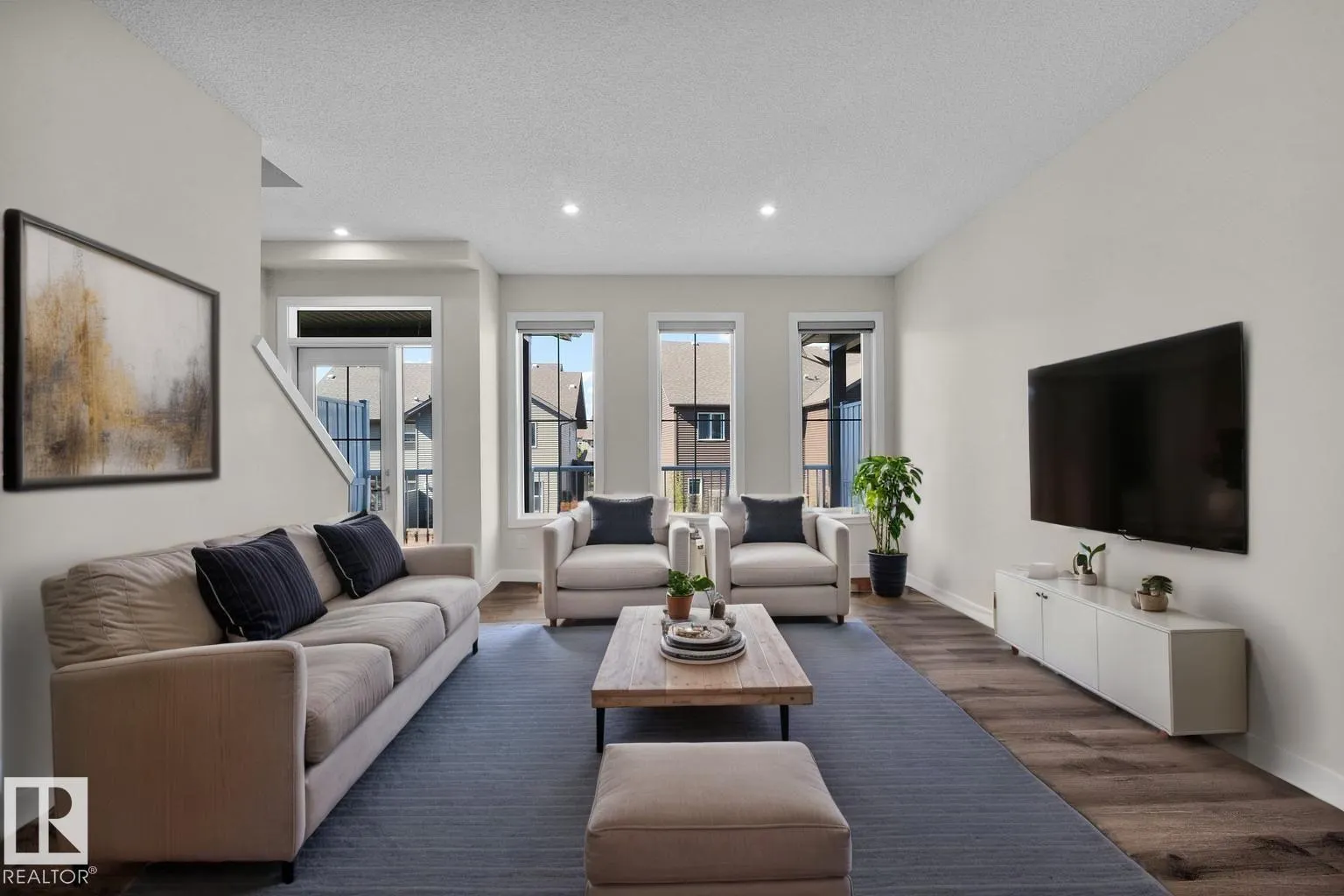 1051 Graydon Hill BV