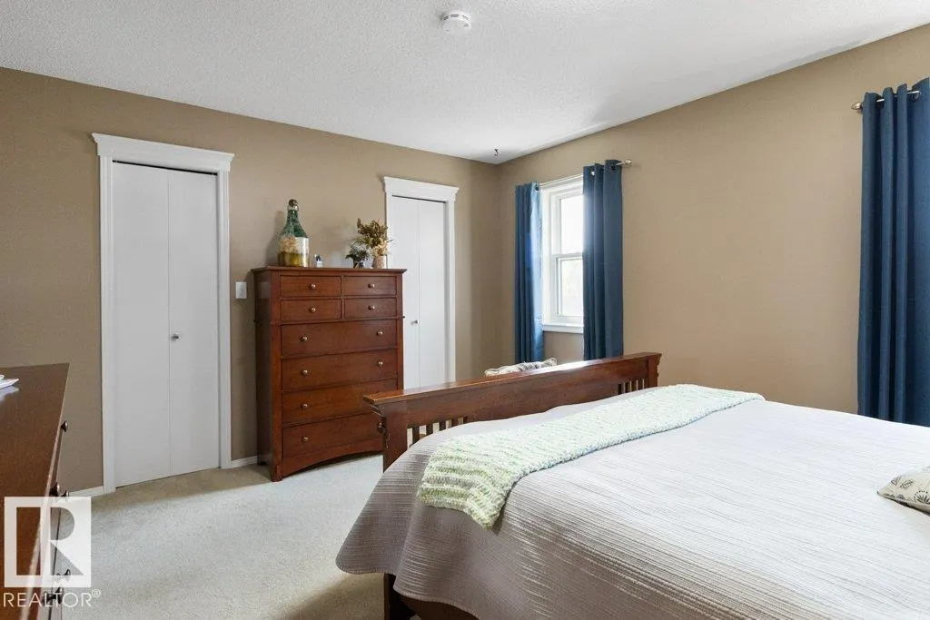 47 LILAC Crescent