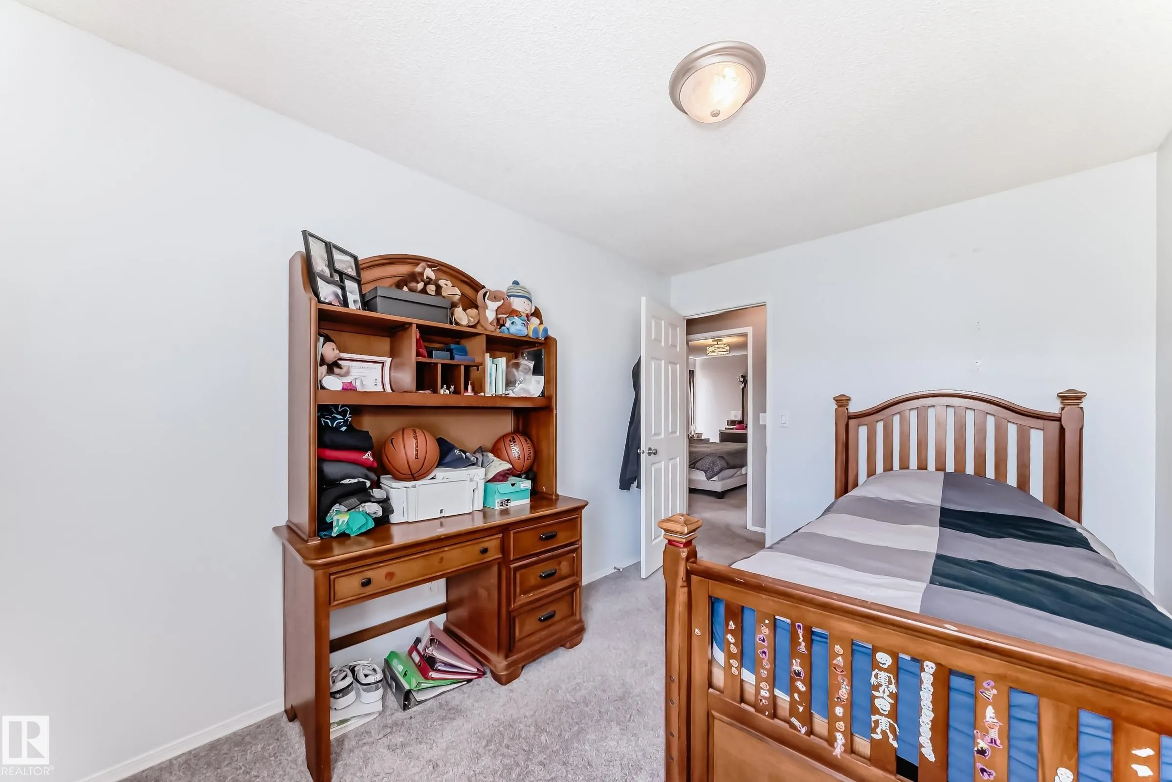 16 DESMARAIS Crescent