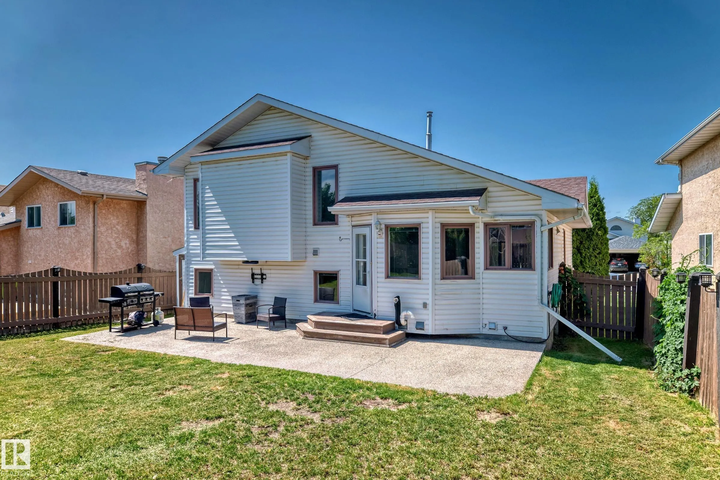 16 DESMARAIS Crescent