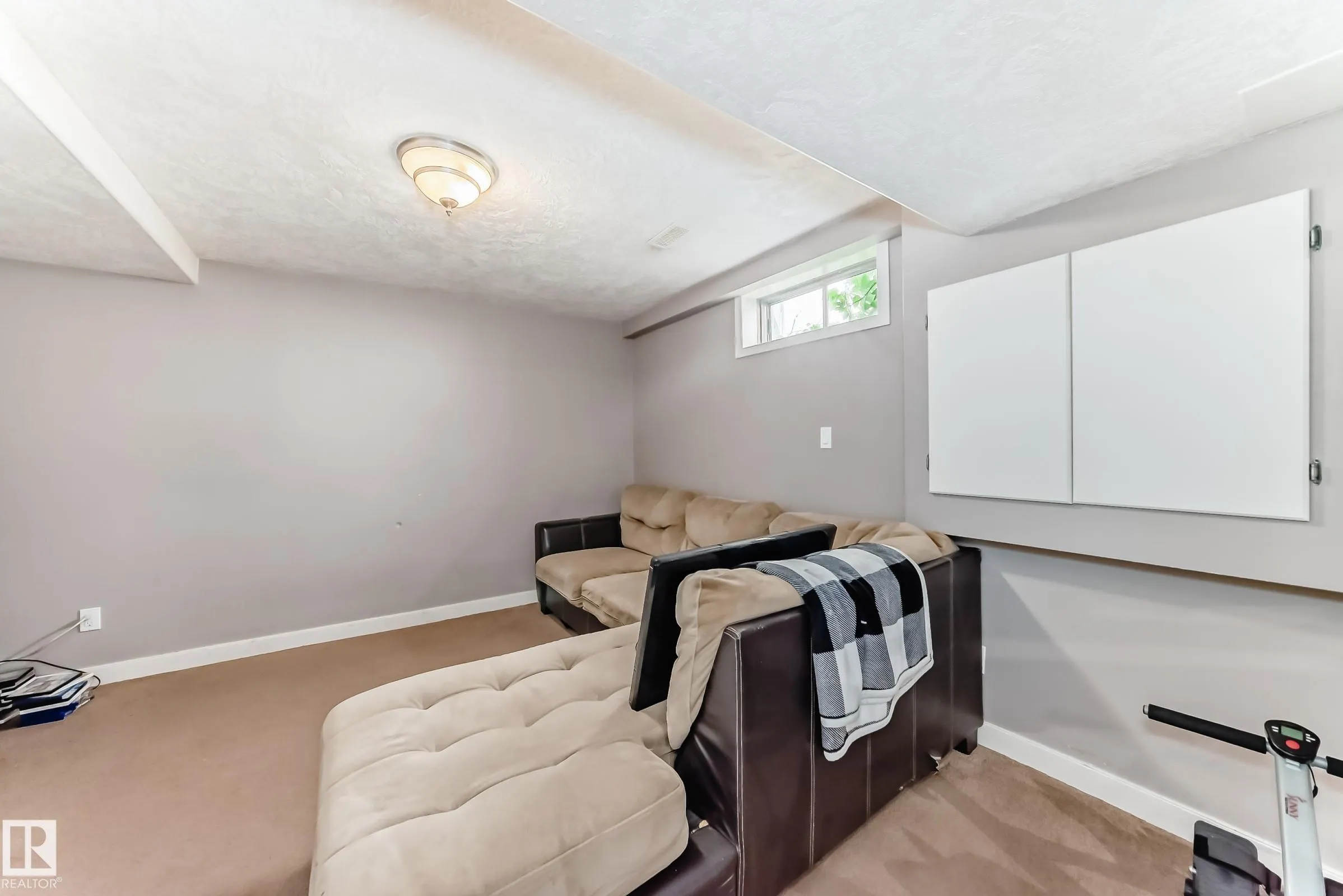 16 DESMARAIS Crescent
