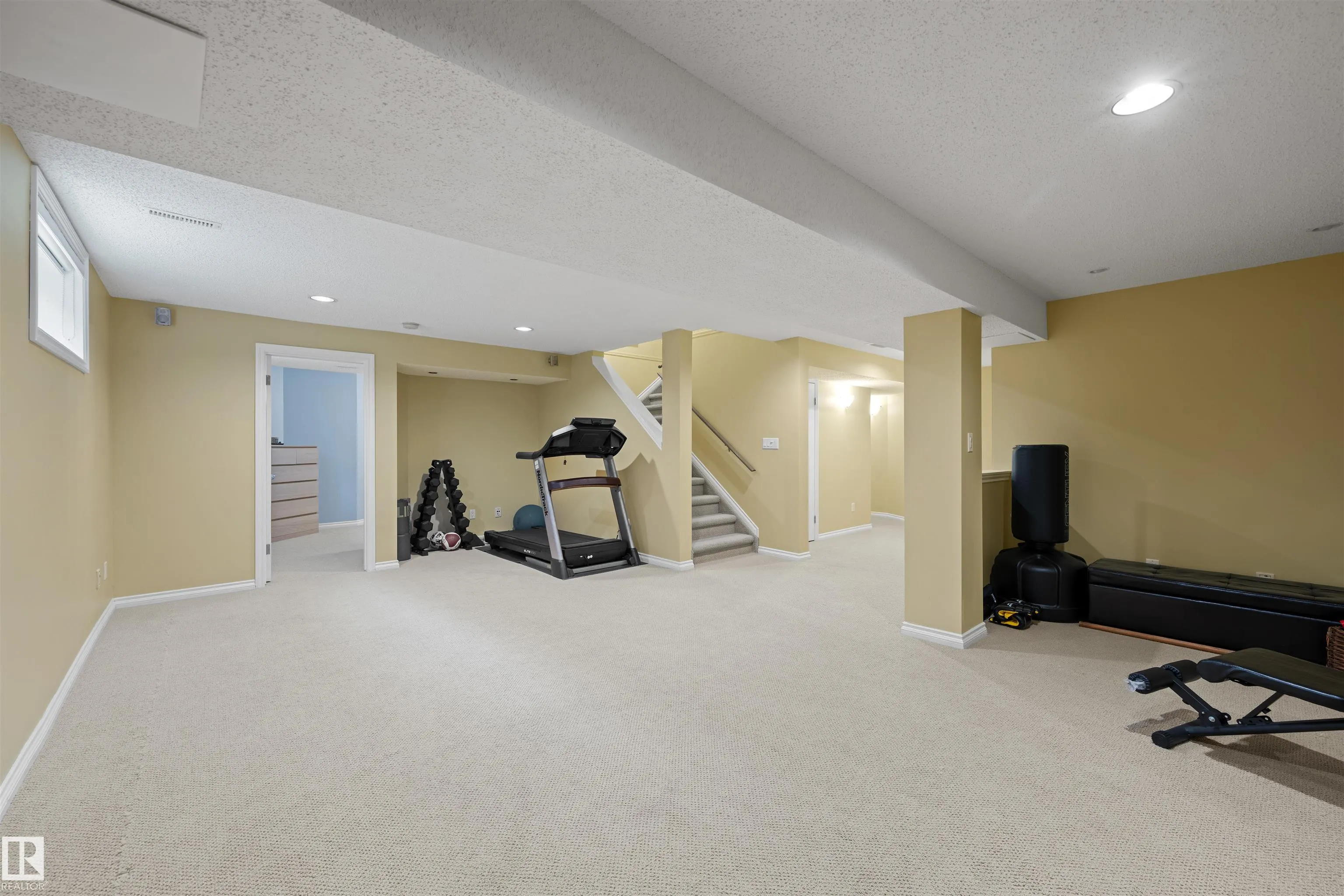 355 BURTON Road