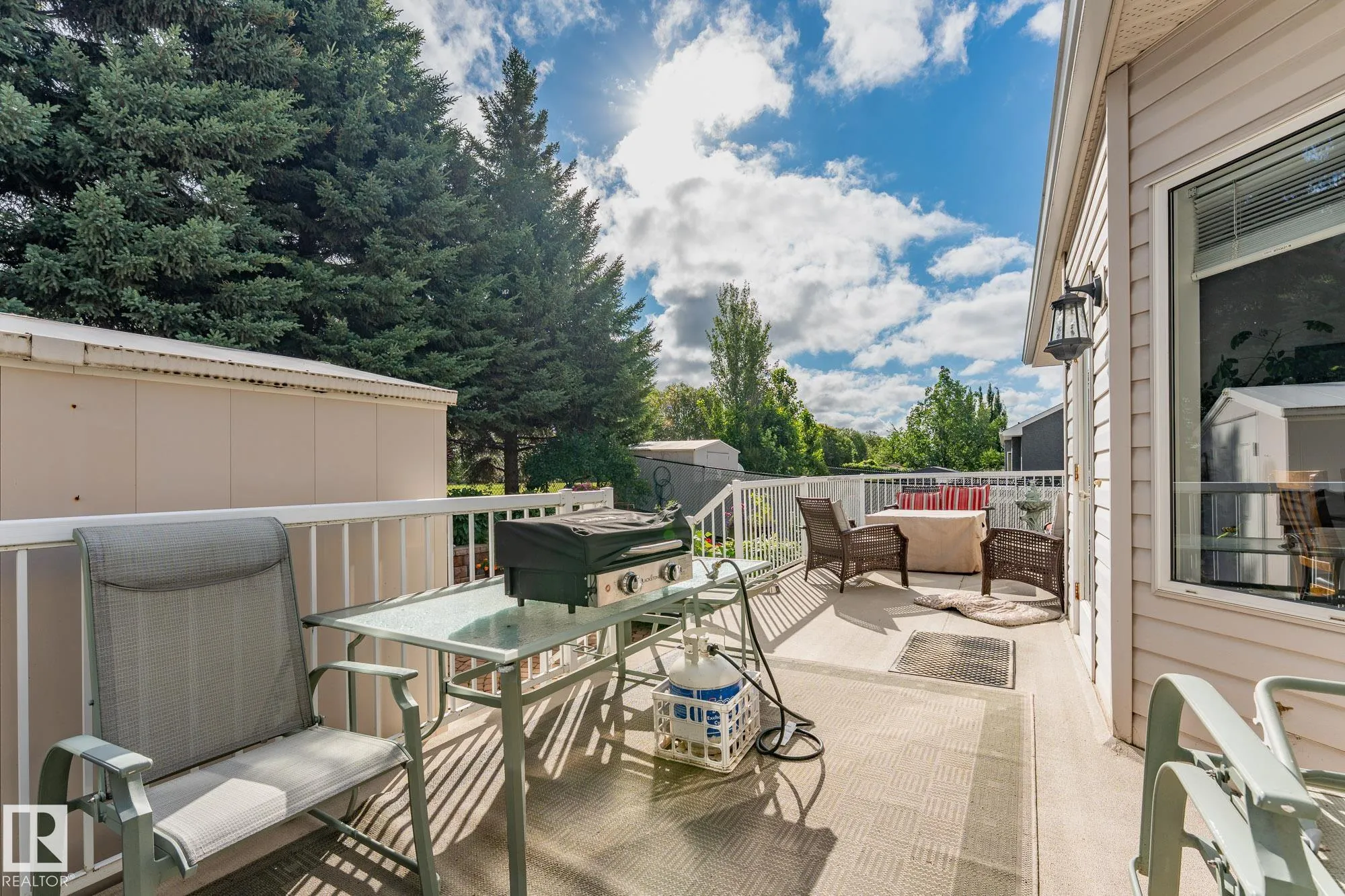 26 OSBORNE Close