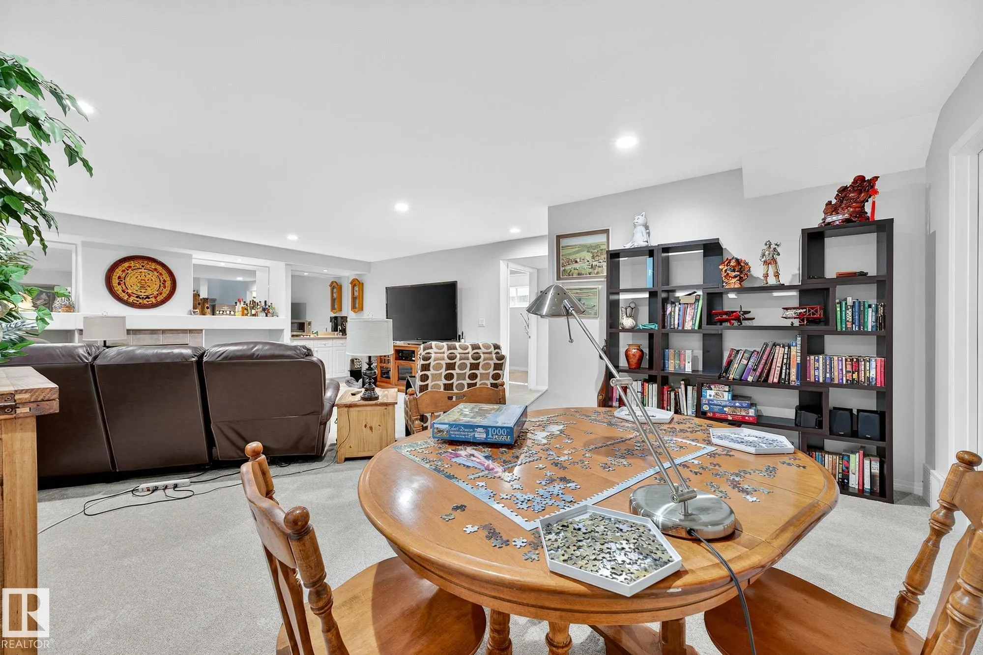 26 OSBORNE Close