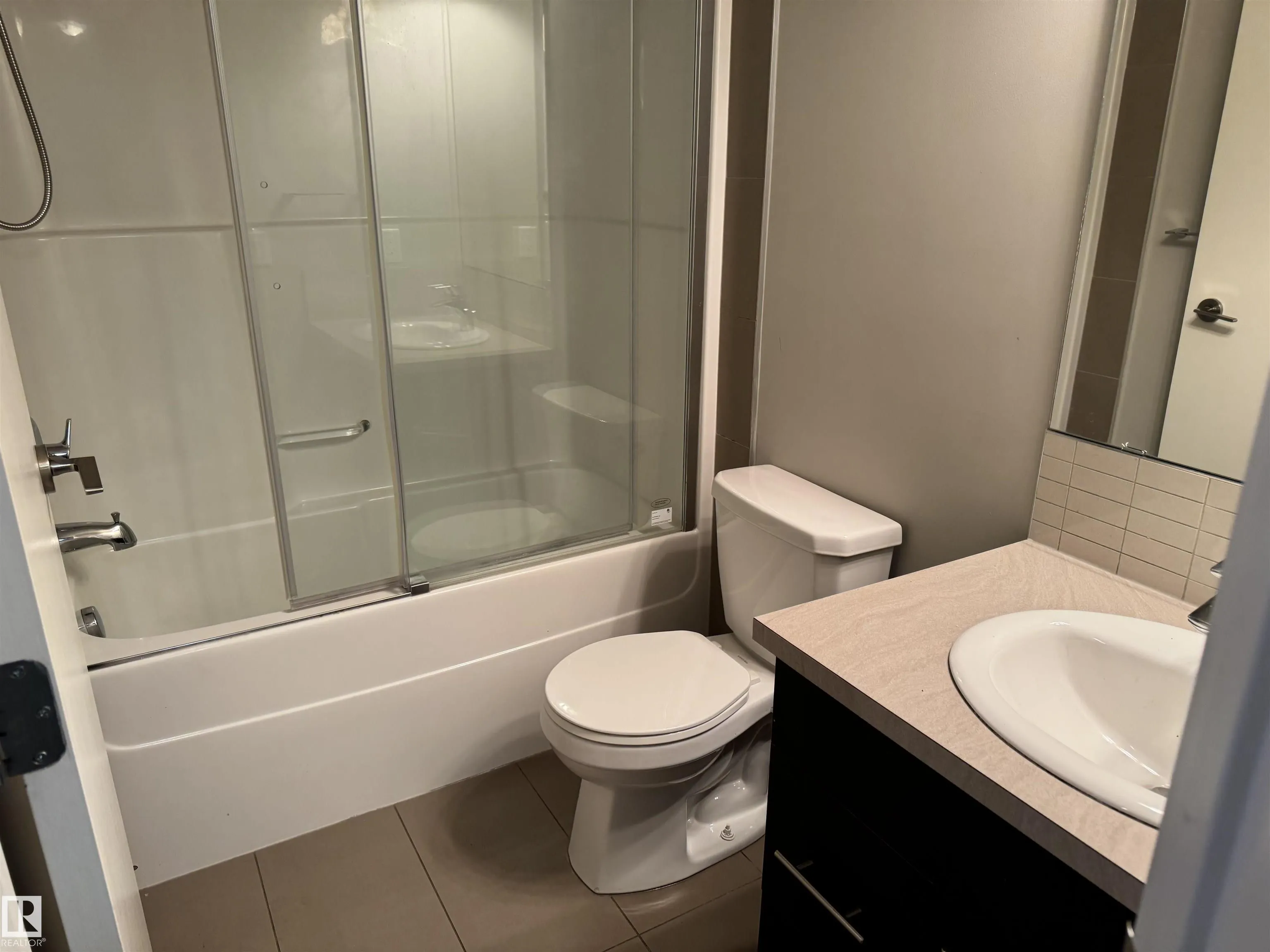 10226 104 St