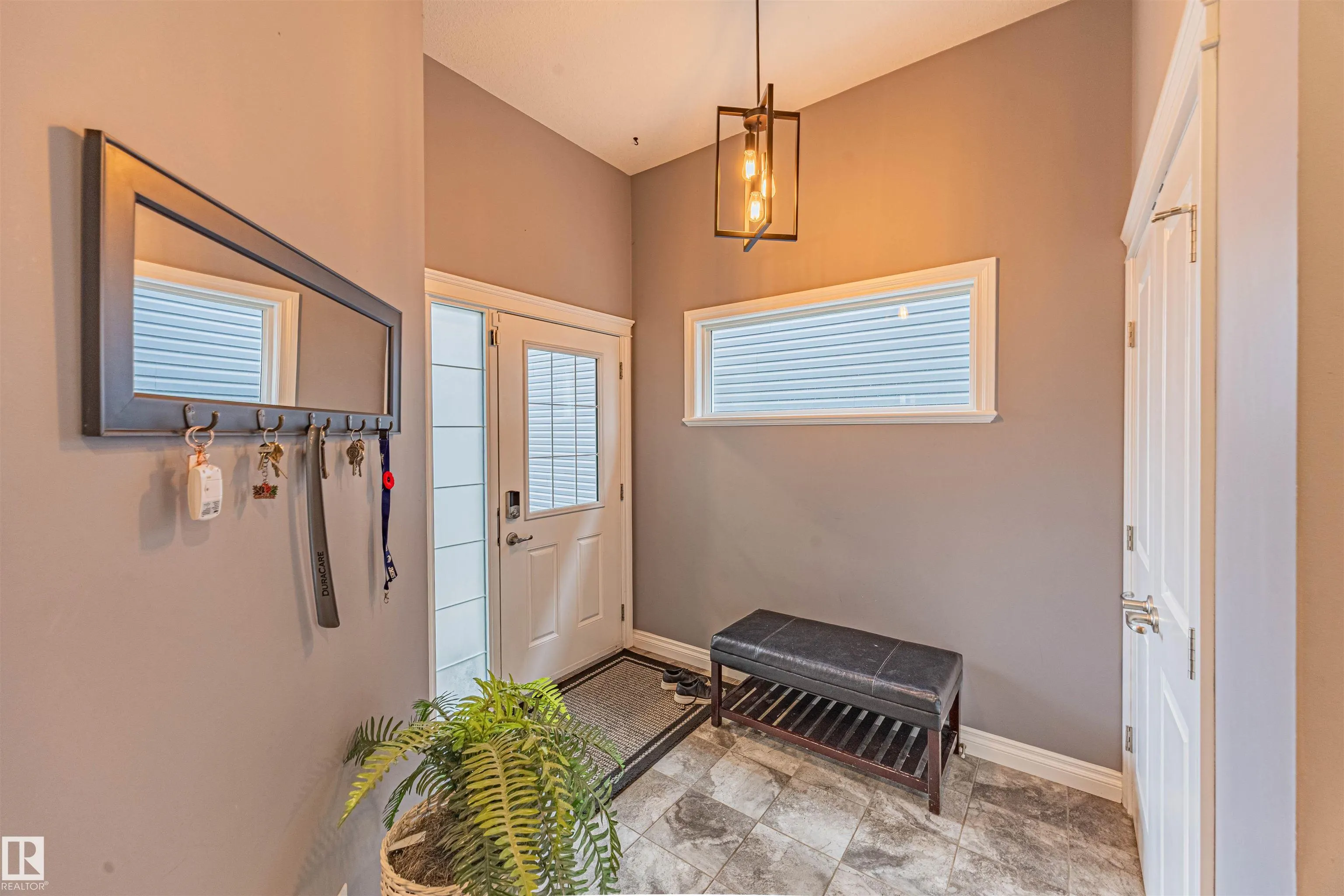 387 Simpkins Wynd